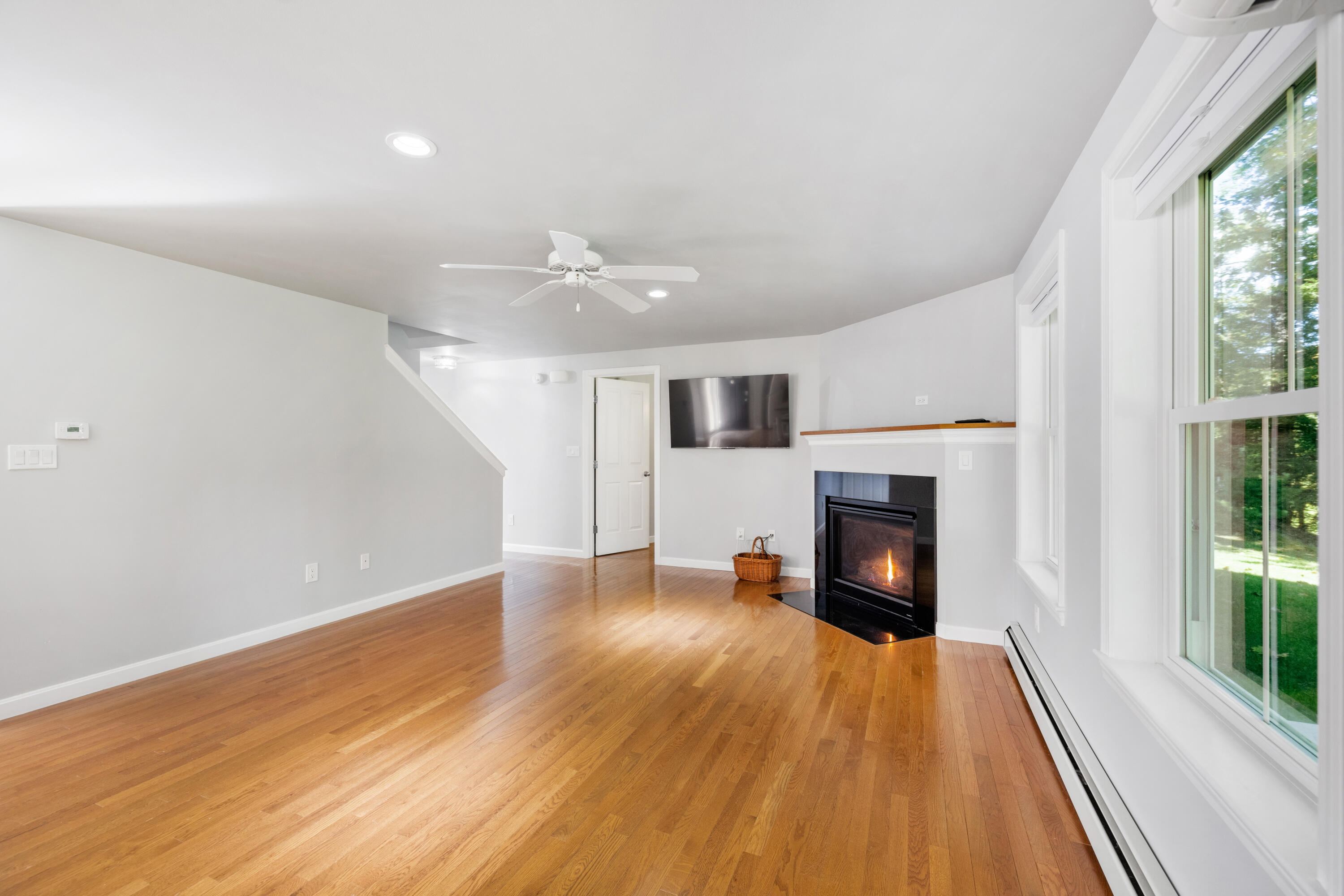19 Lexington Drive, 19