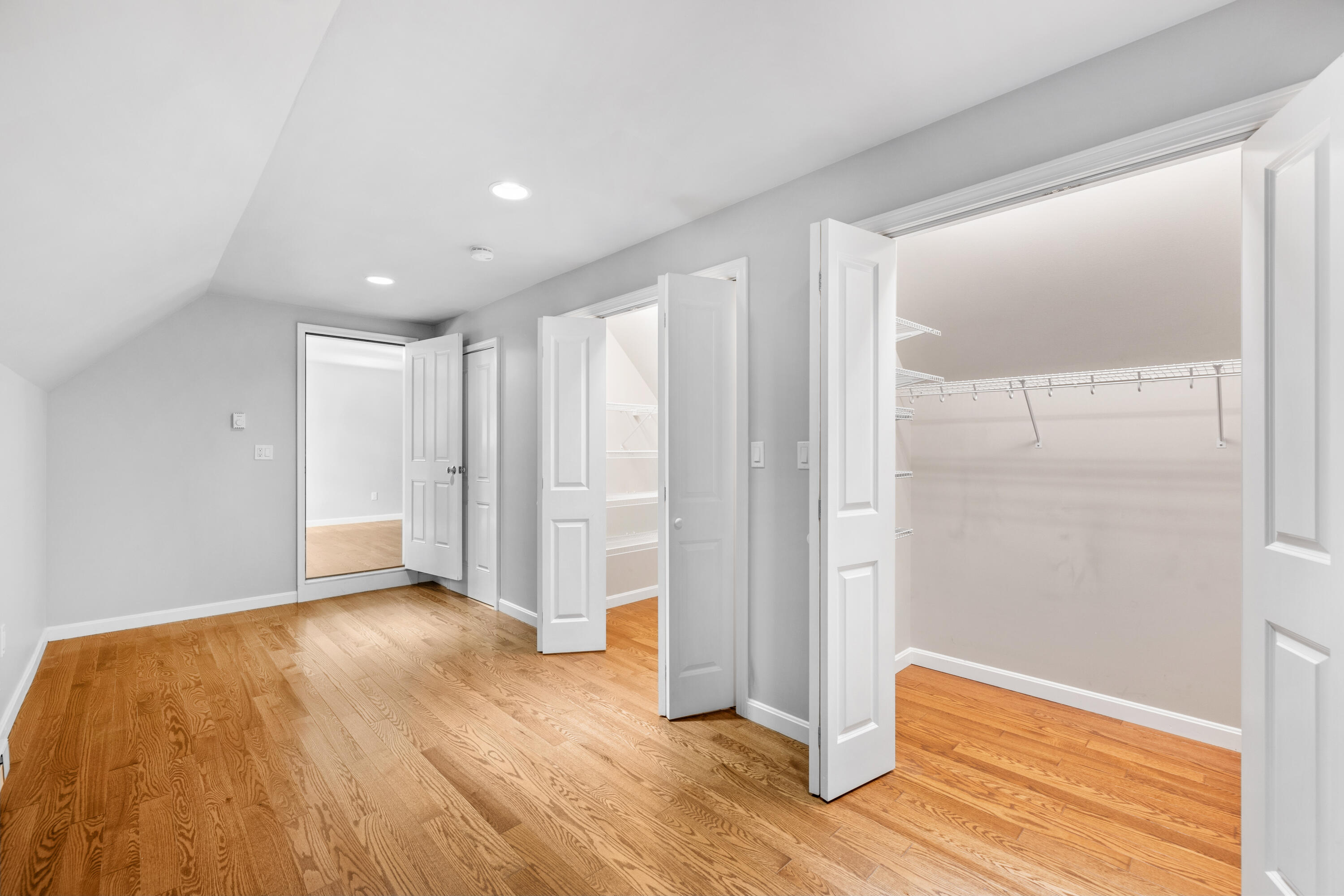 19 Lexington Drive, 19