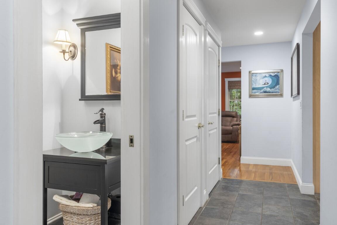 157 Lobster Cove Road