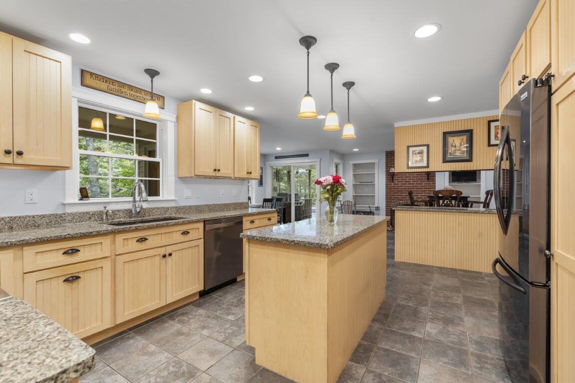 157 Lobster Cove Road