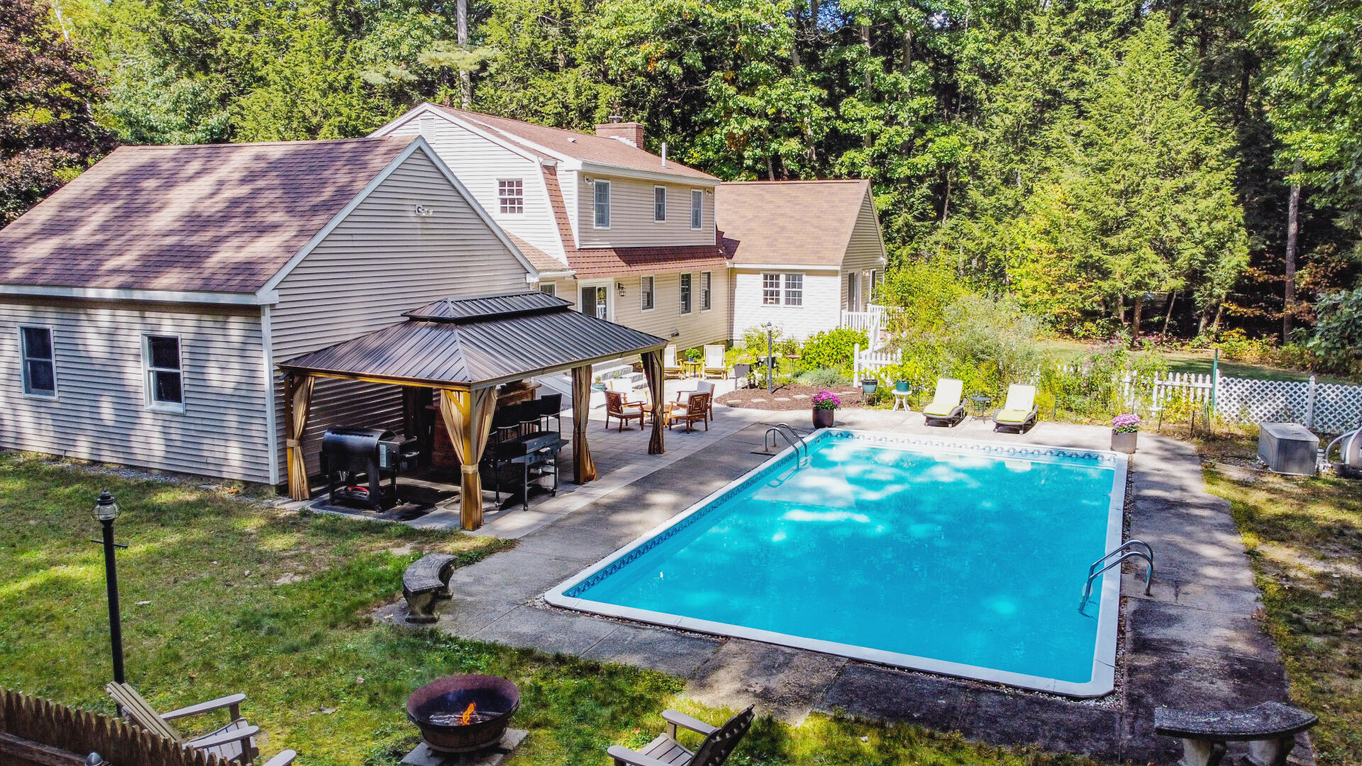 11 Hillcrest Road