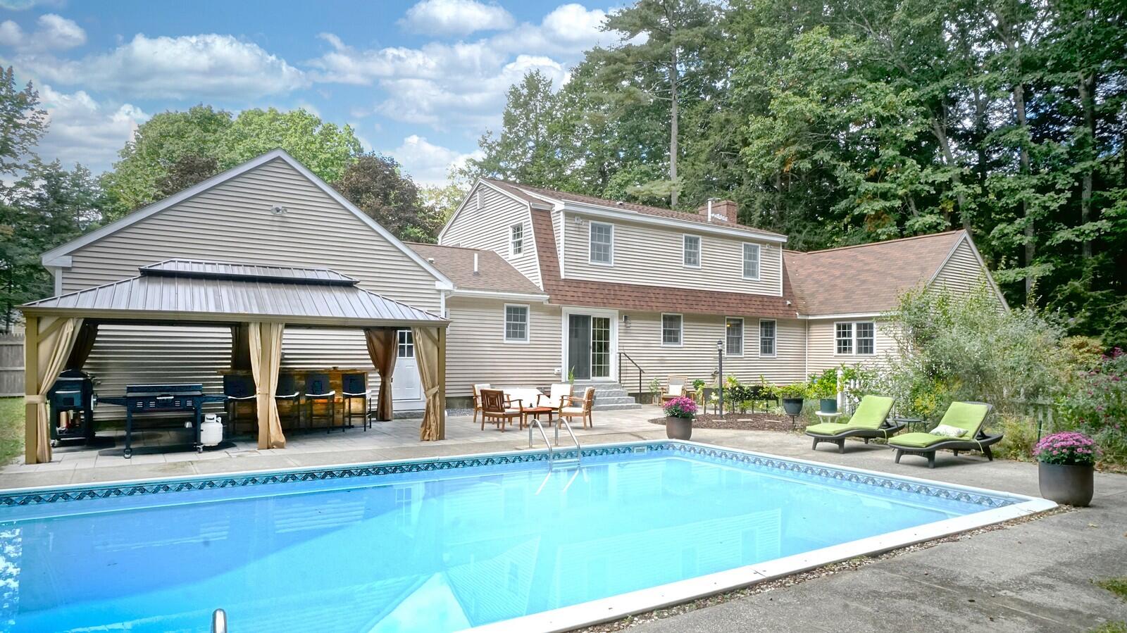 11 Hillcrest Road