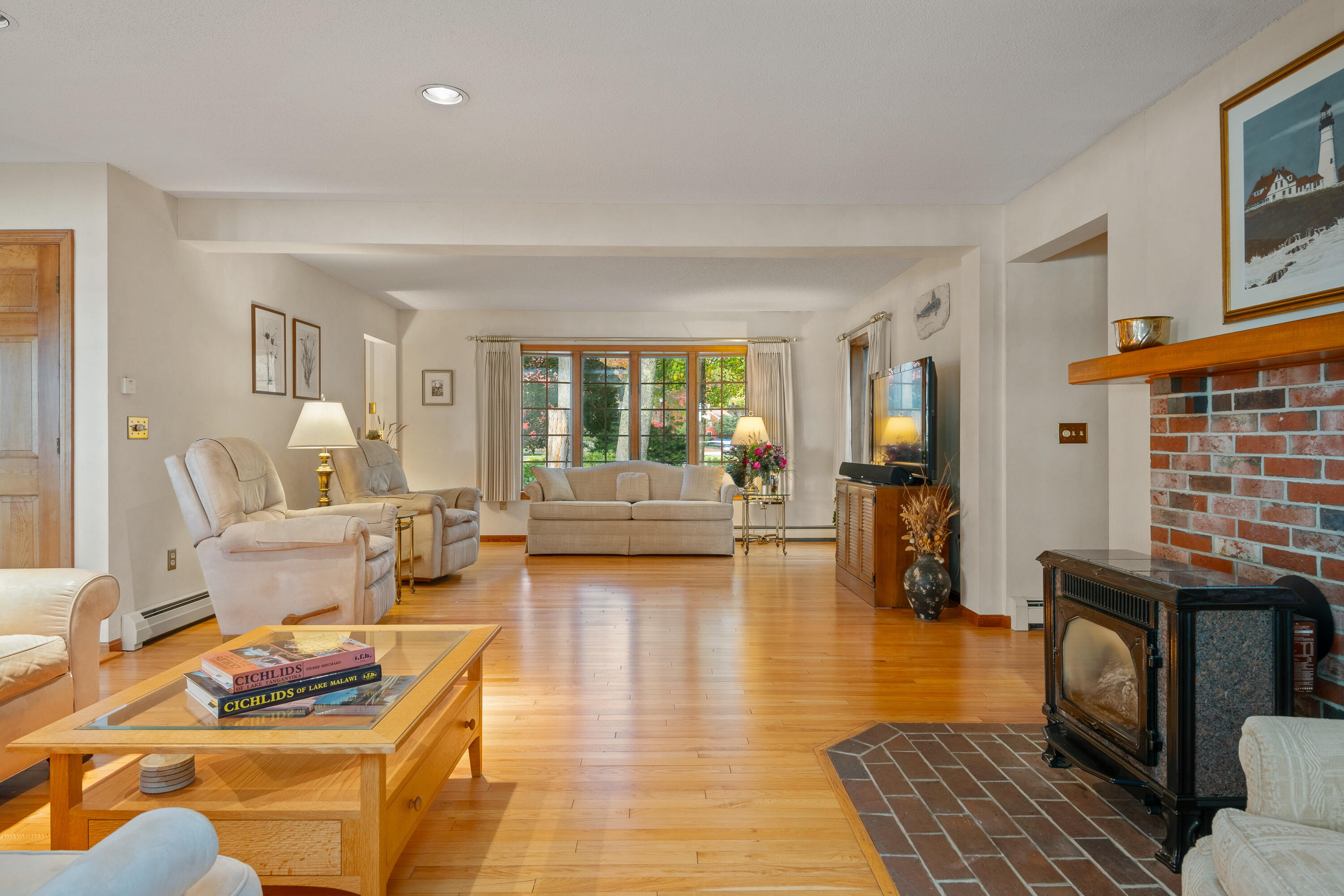 44 Horseshoe Drive