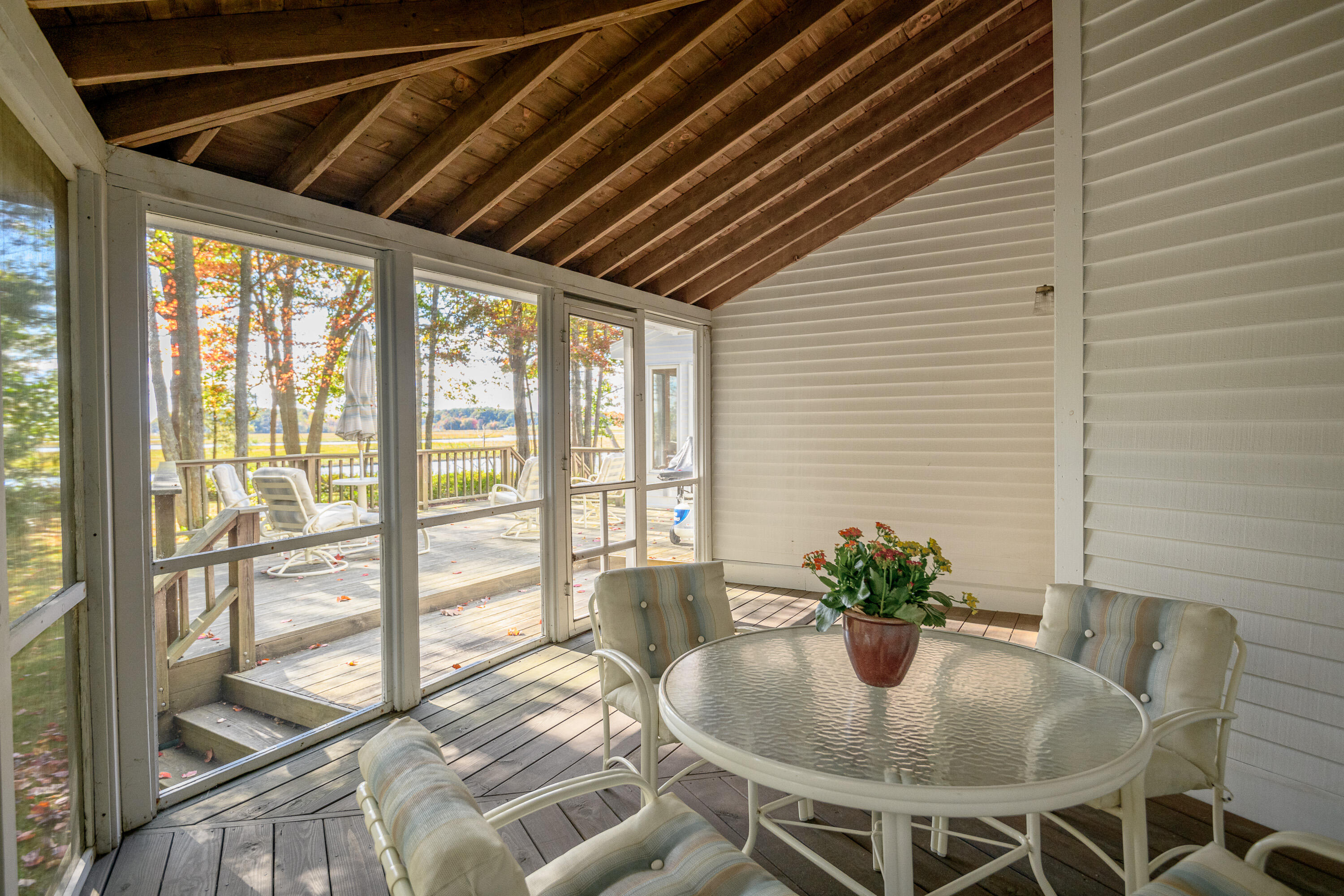 44 Horseshoe Drive