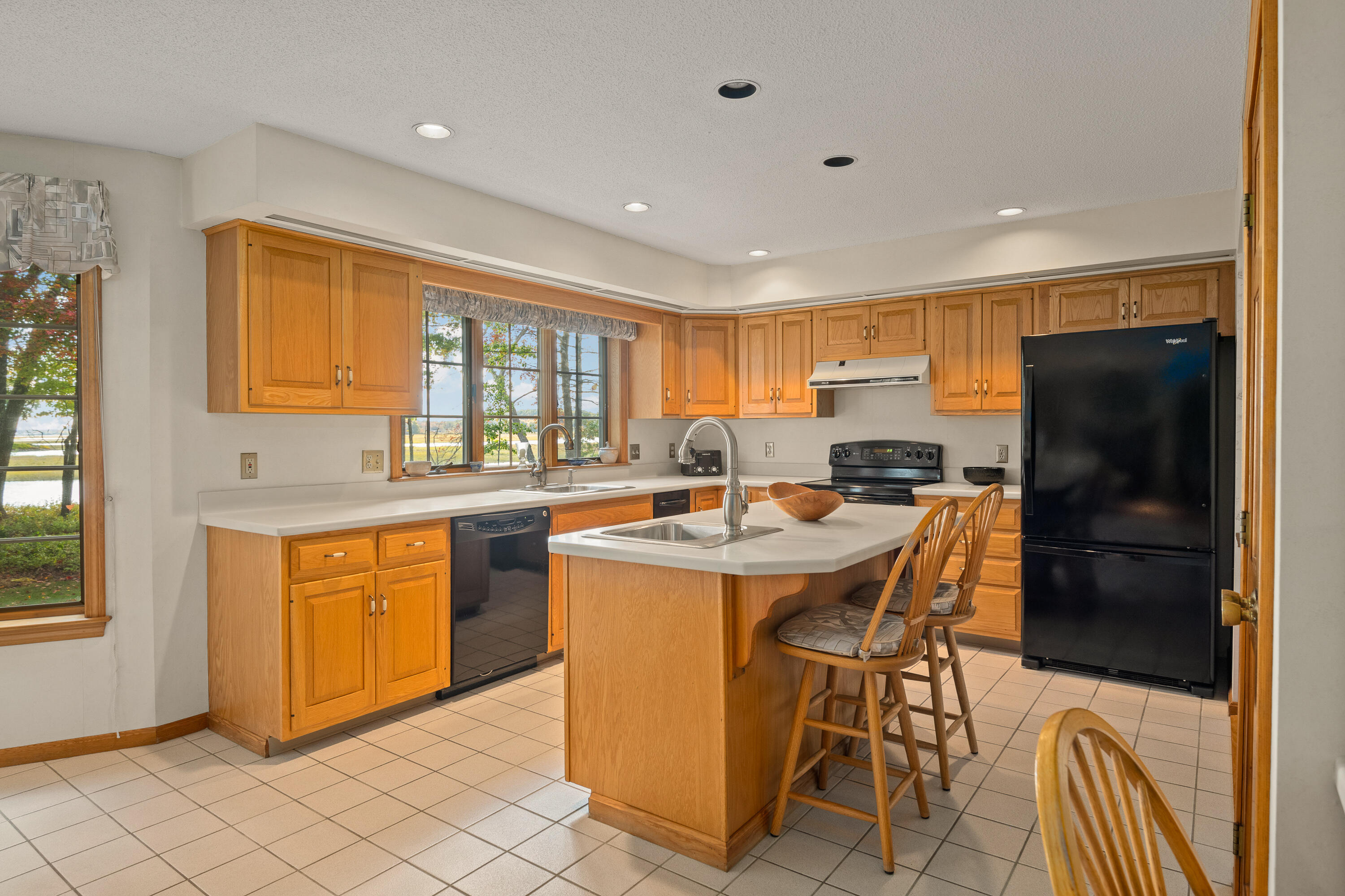 44 Horseshoe Drive