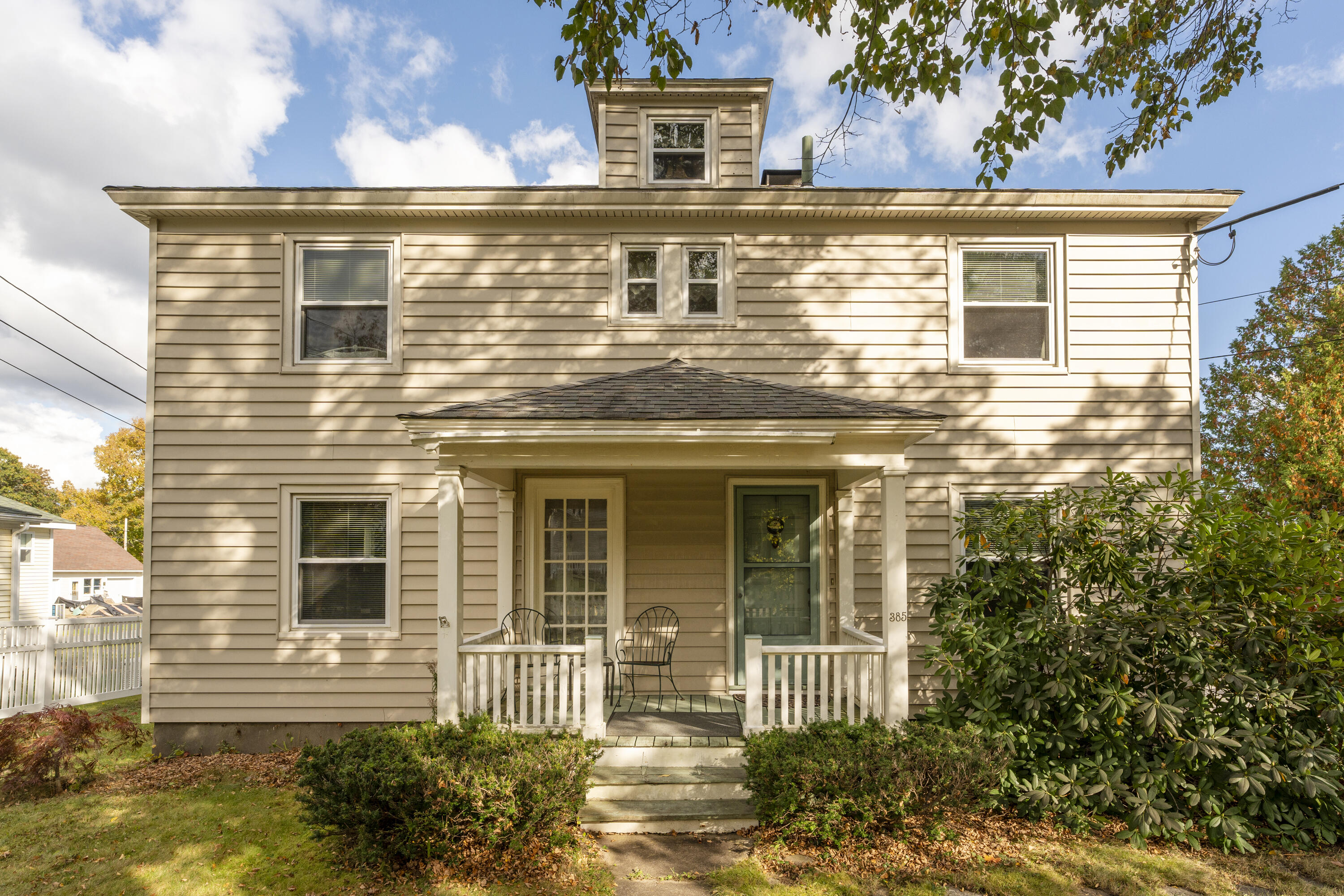 385 Main Street