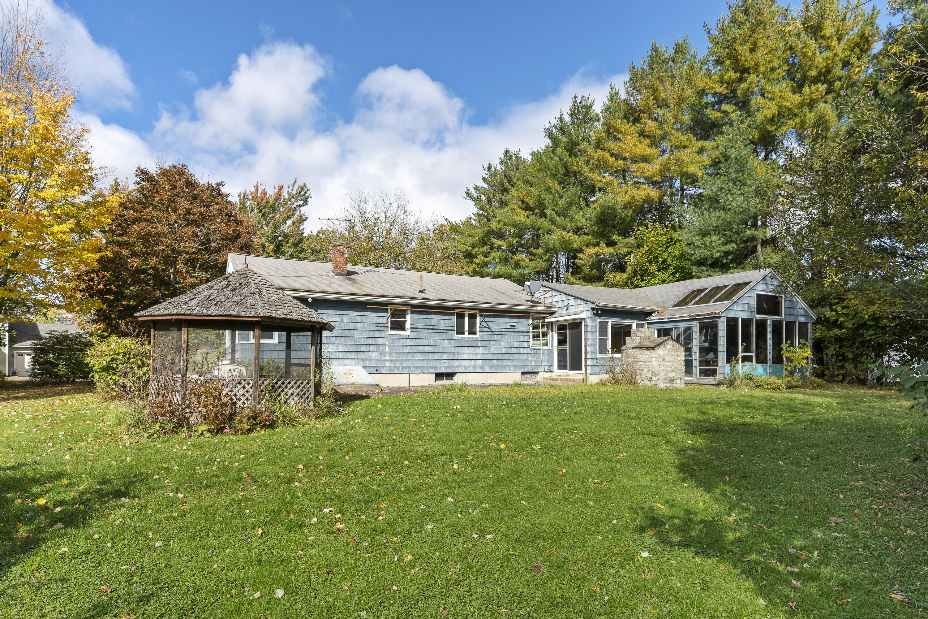 22 Hillcrest Avenue
