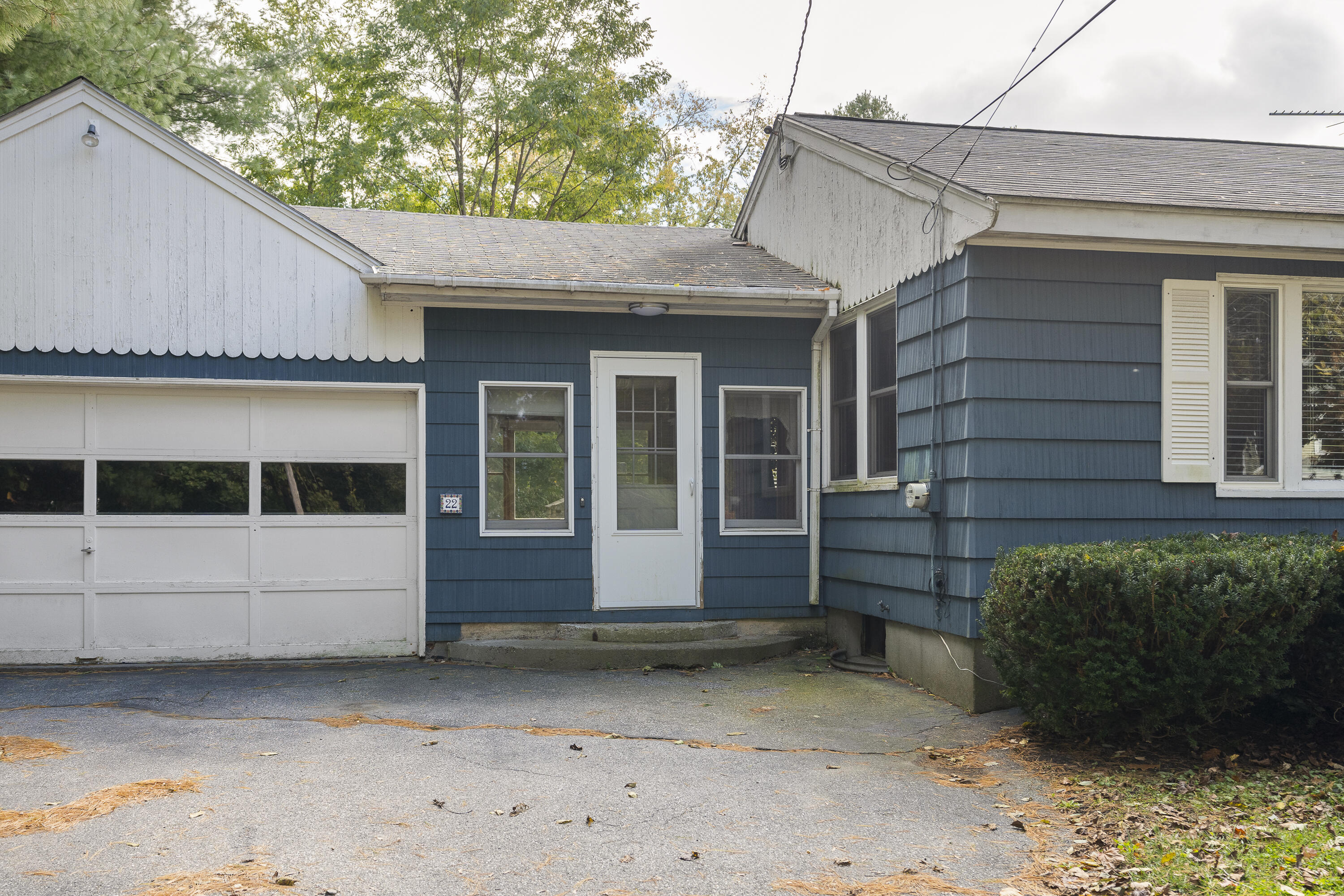 22 Hillcrest Avenue