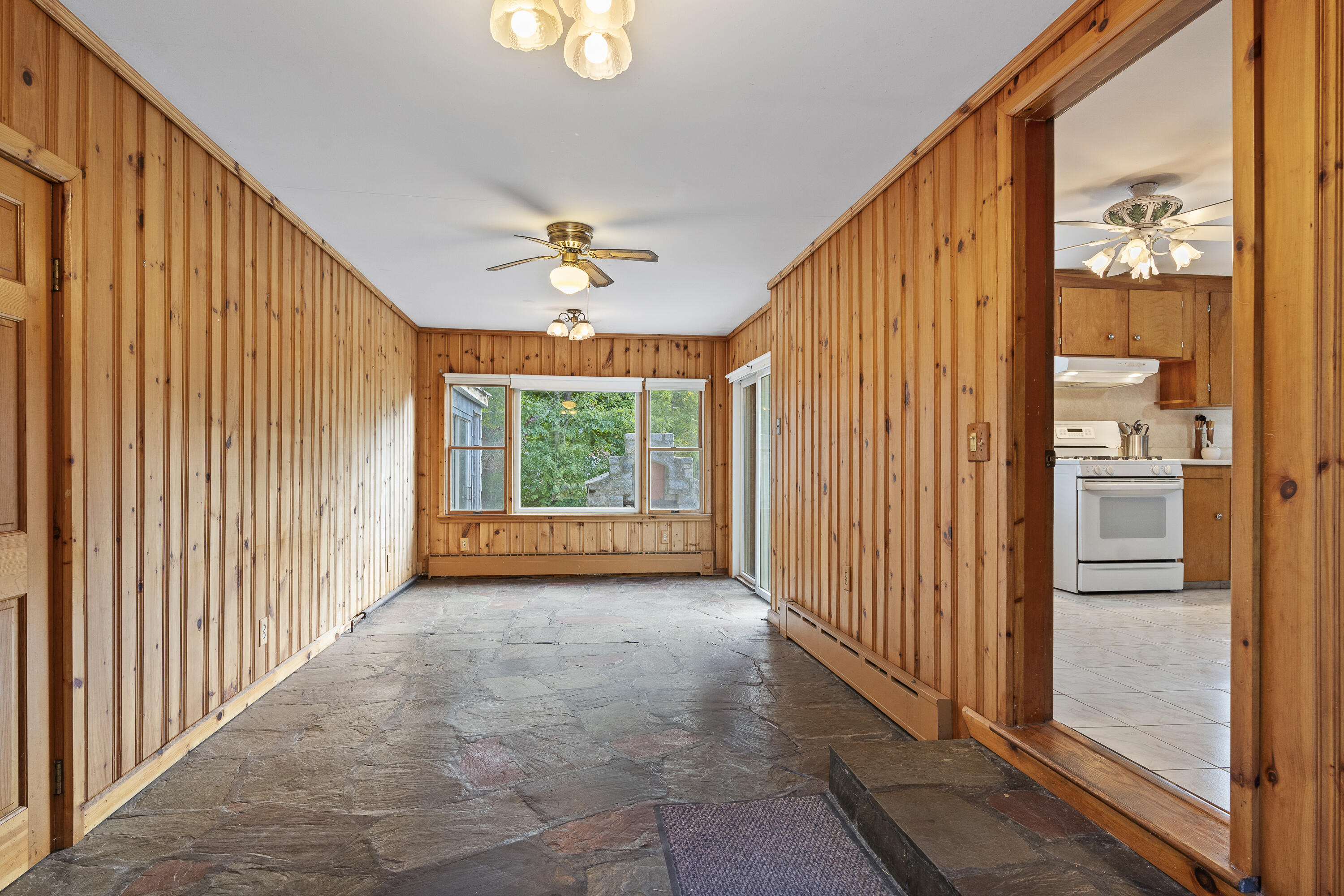 22 Hillcrest Avenue