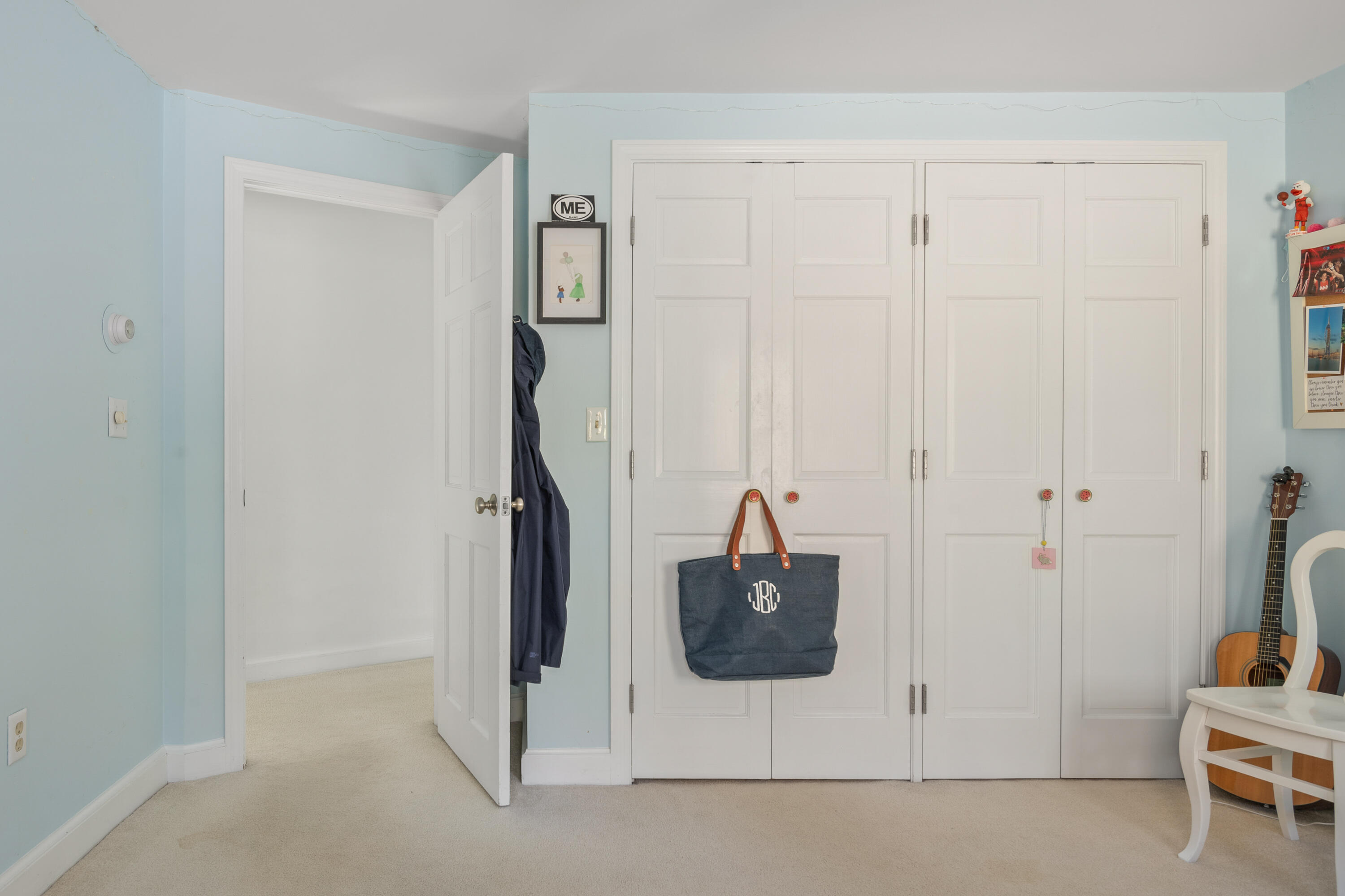 2 Manor Way