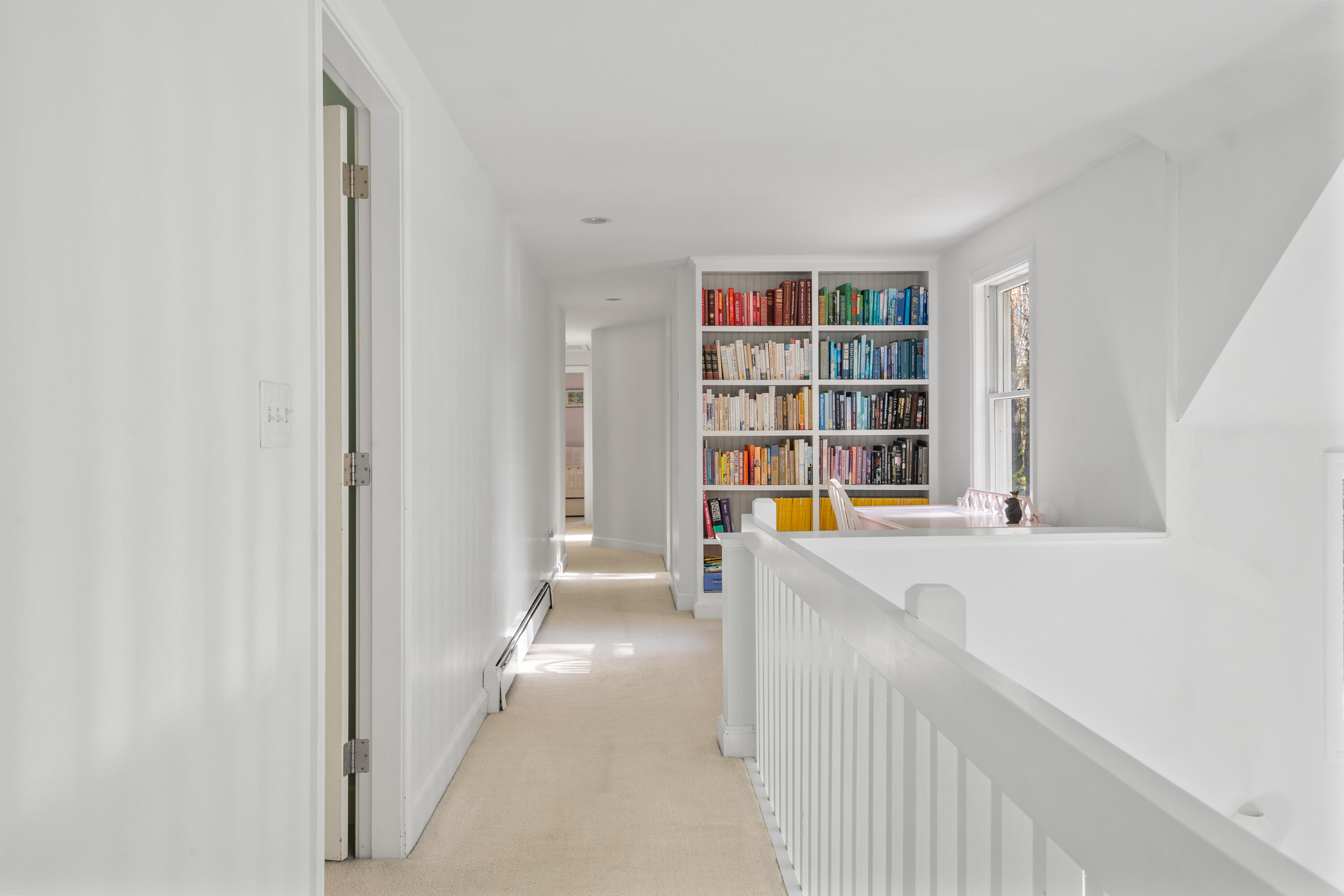 2 Manor Way