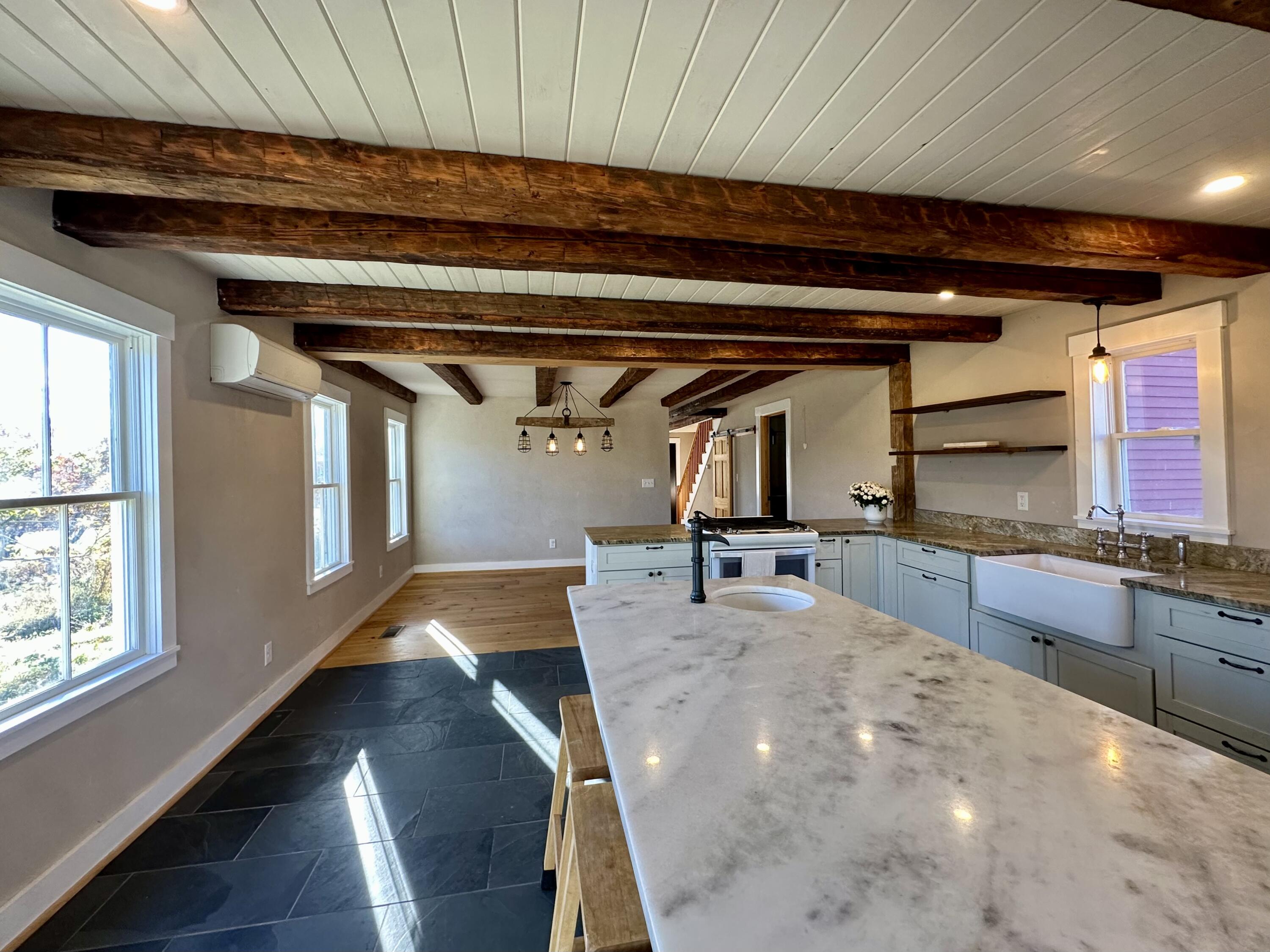 533 Range Road