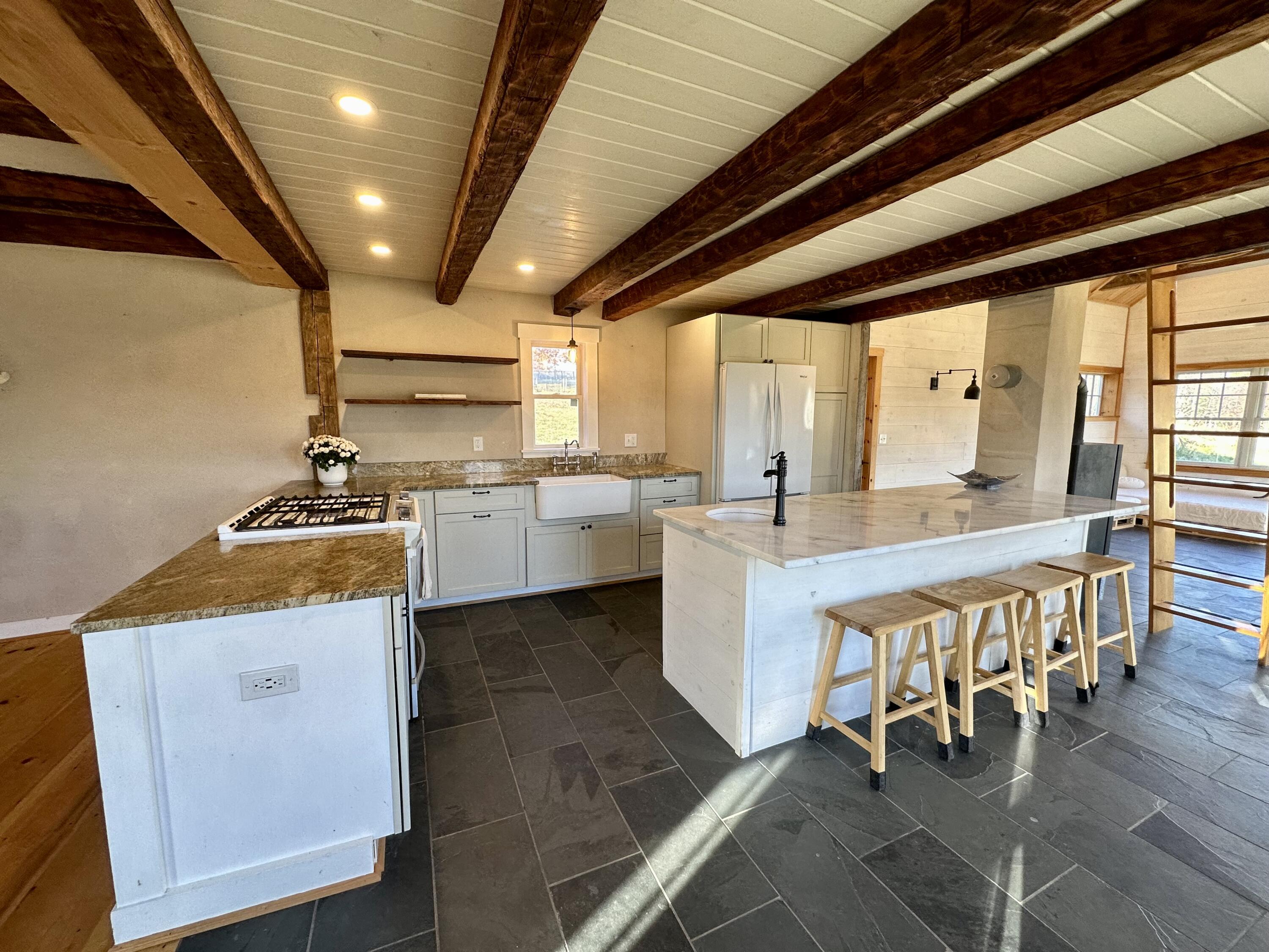 533 Range Road