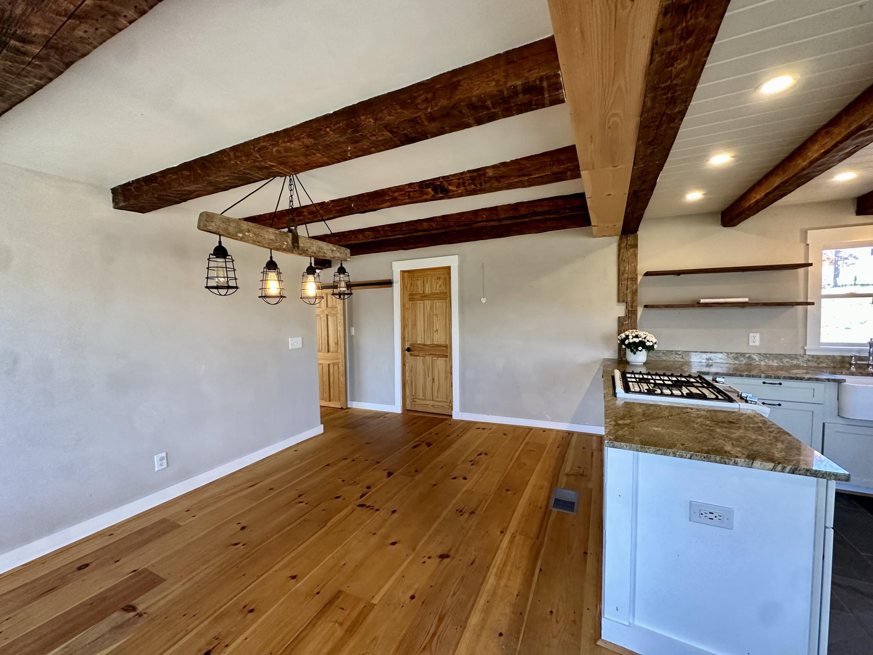 533 Range Road
