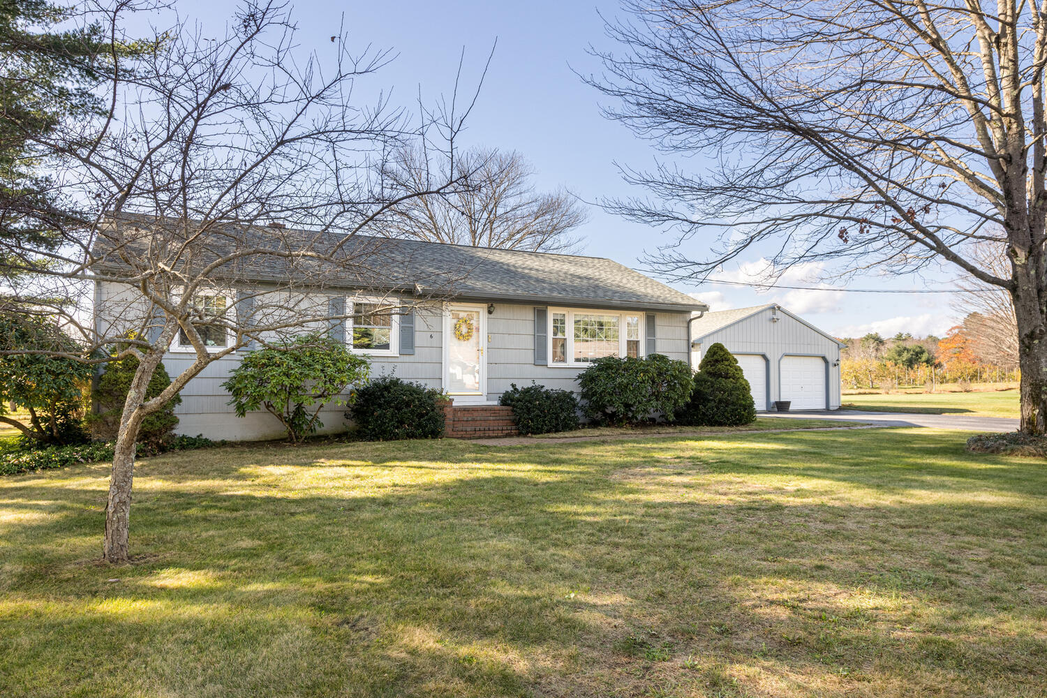 6 Lawn Avenue
