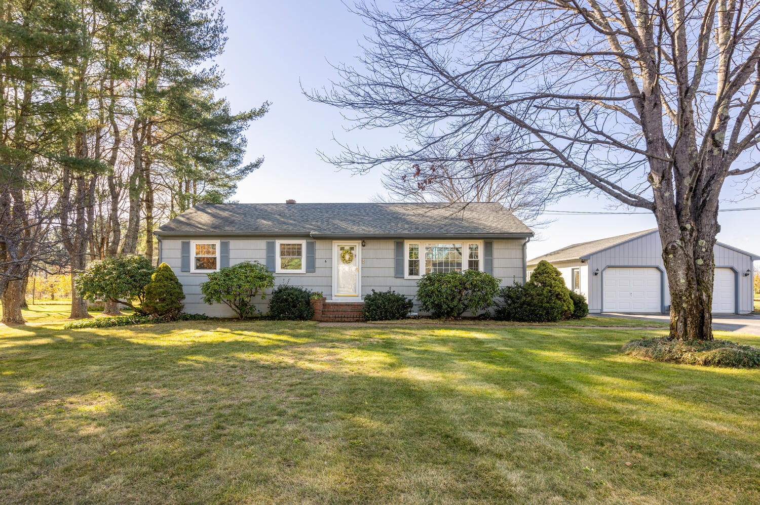 6 Lawn Avenue