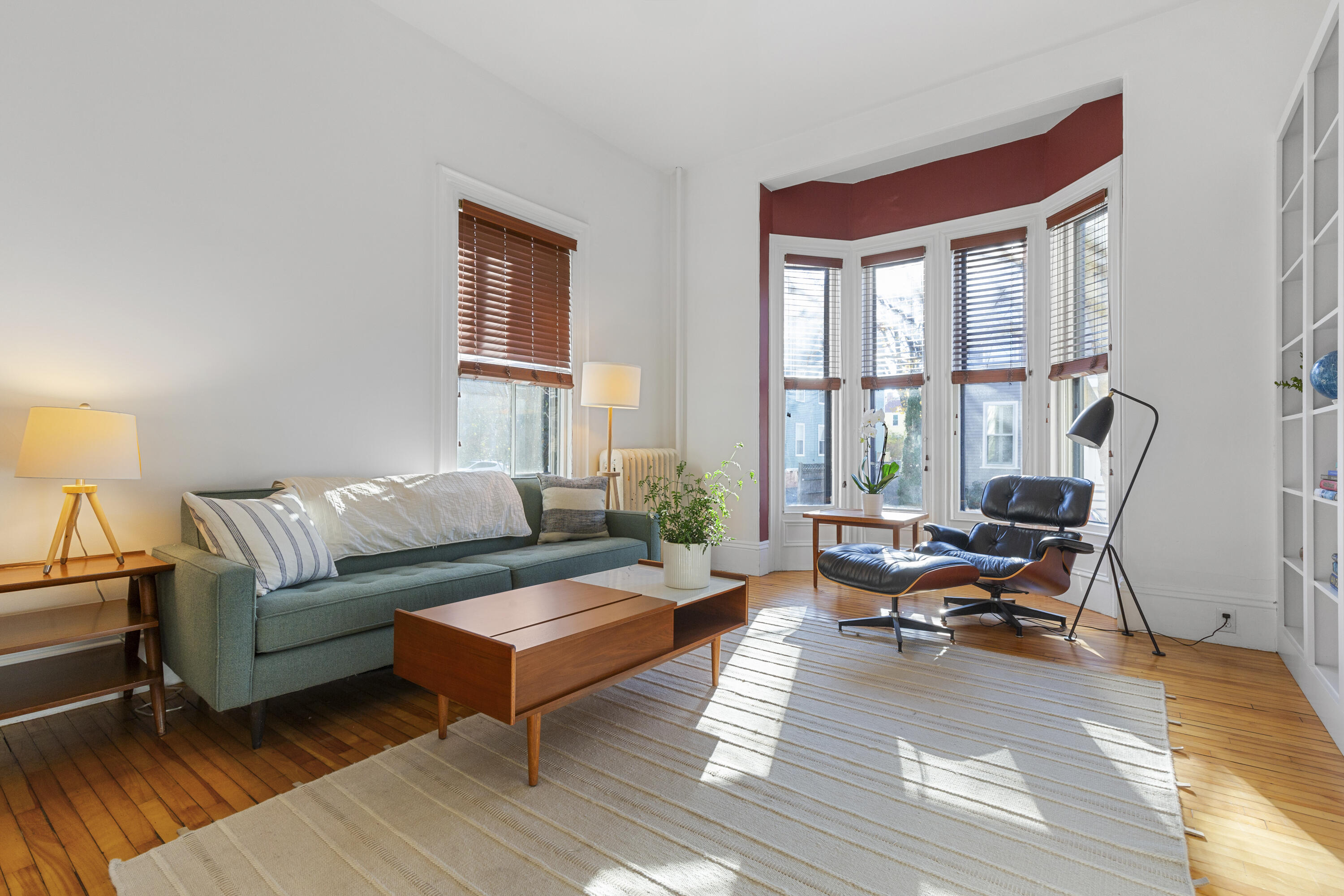 15 Lewis Street, 1
