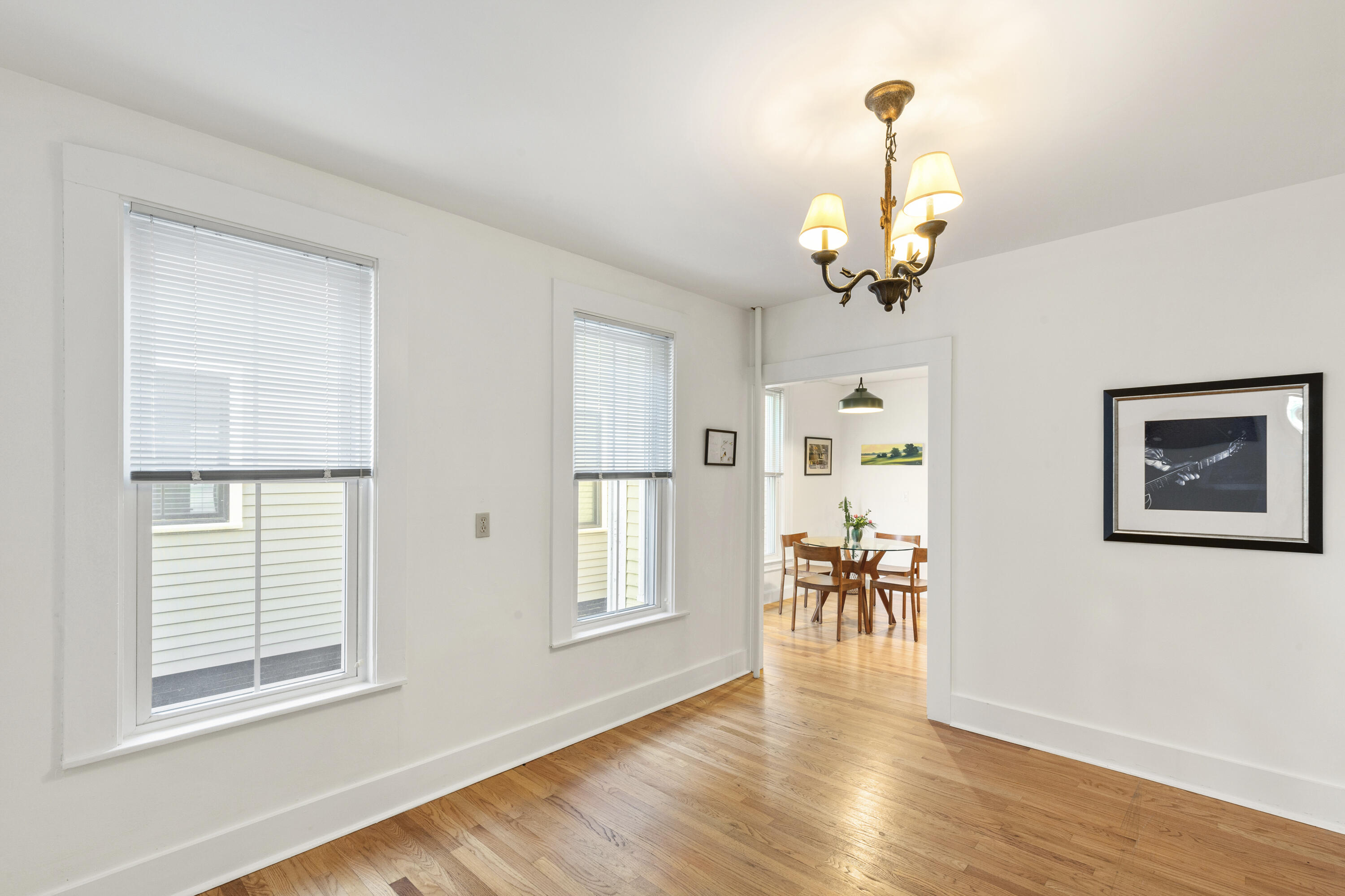 15 Lewis Street, 1