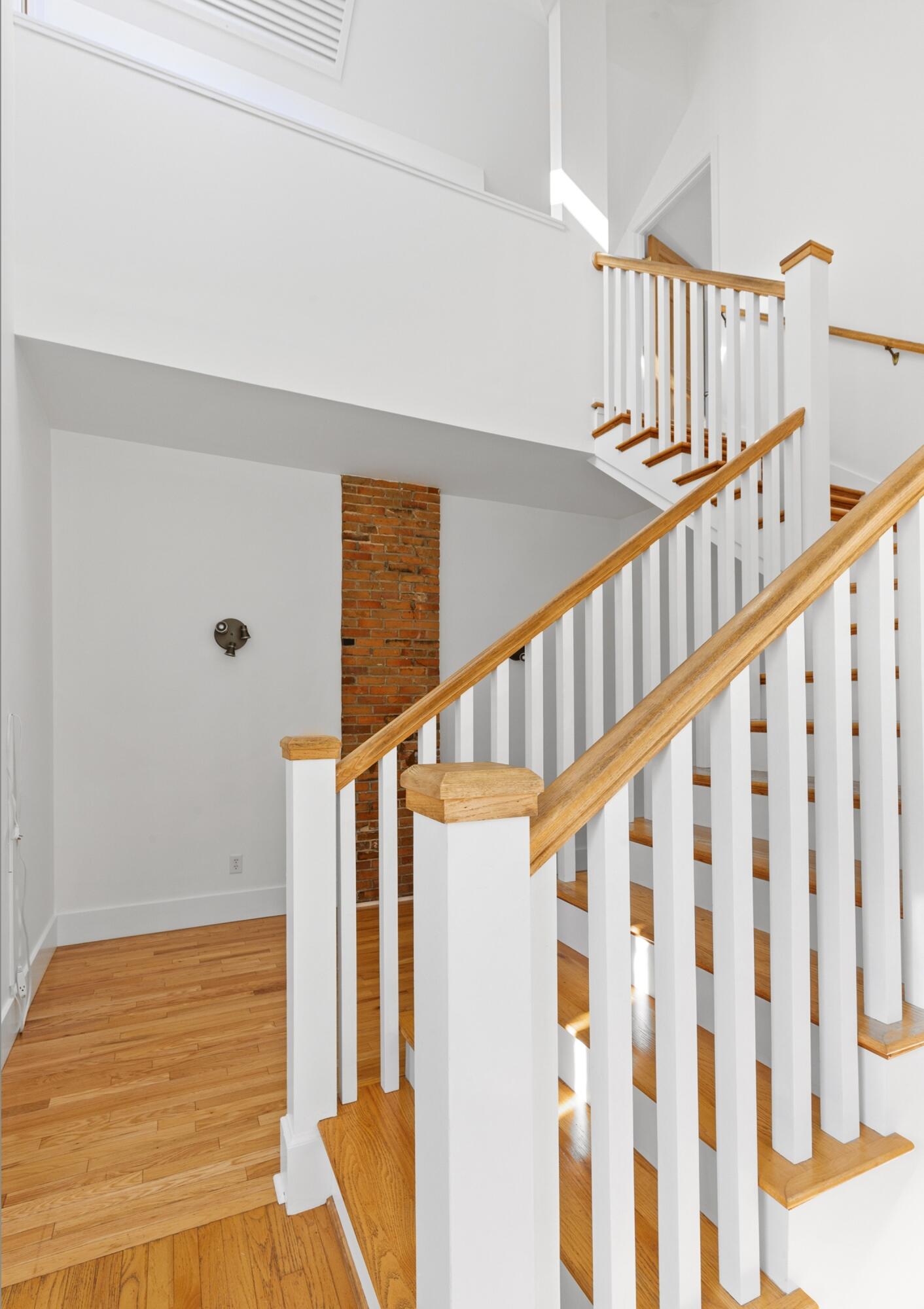 15 Lewis Street, 1