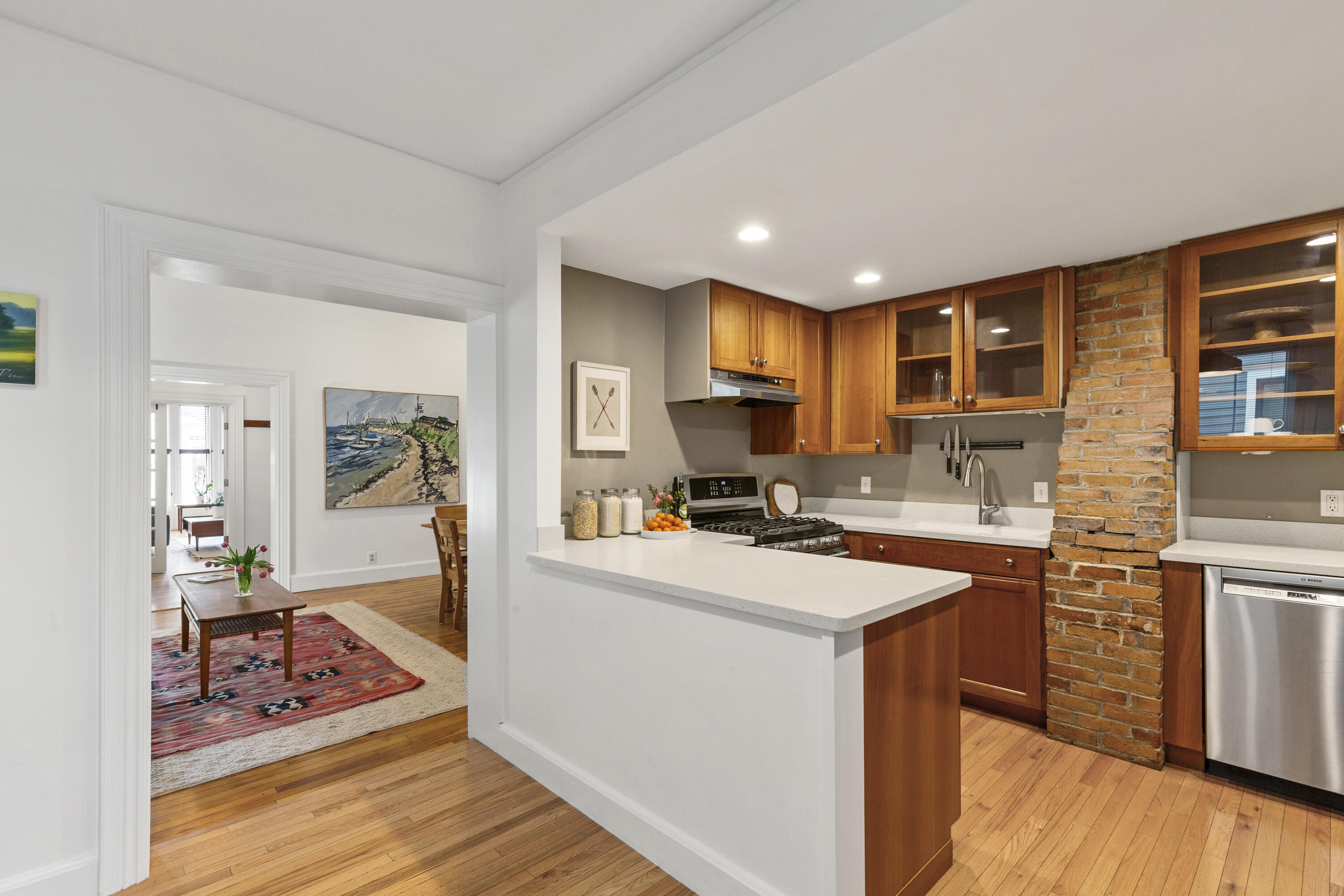 15 Lewis Street, 1