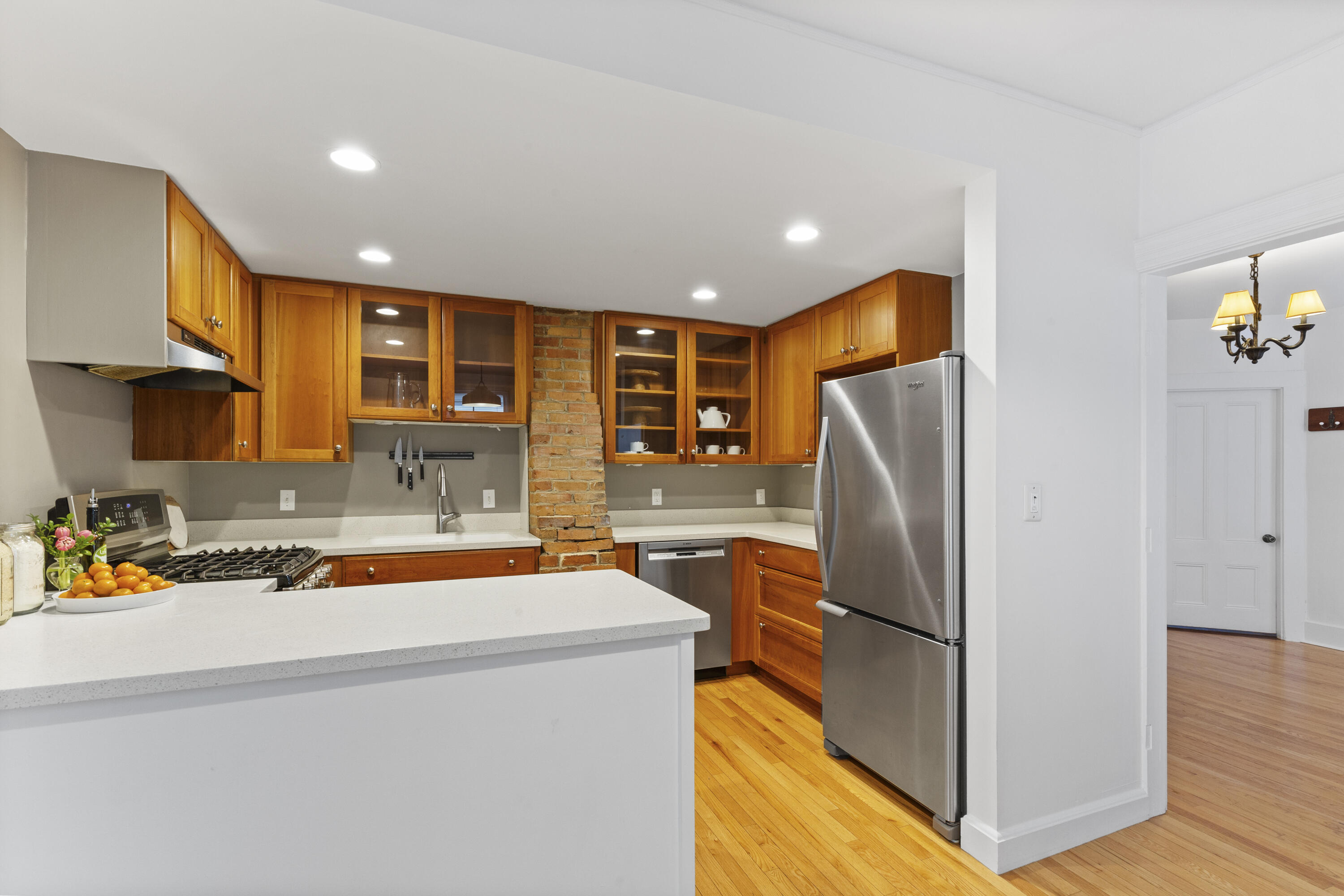 15 Lewis Street, 1
