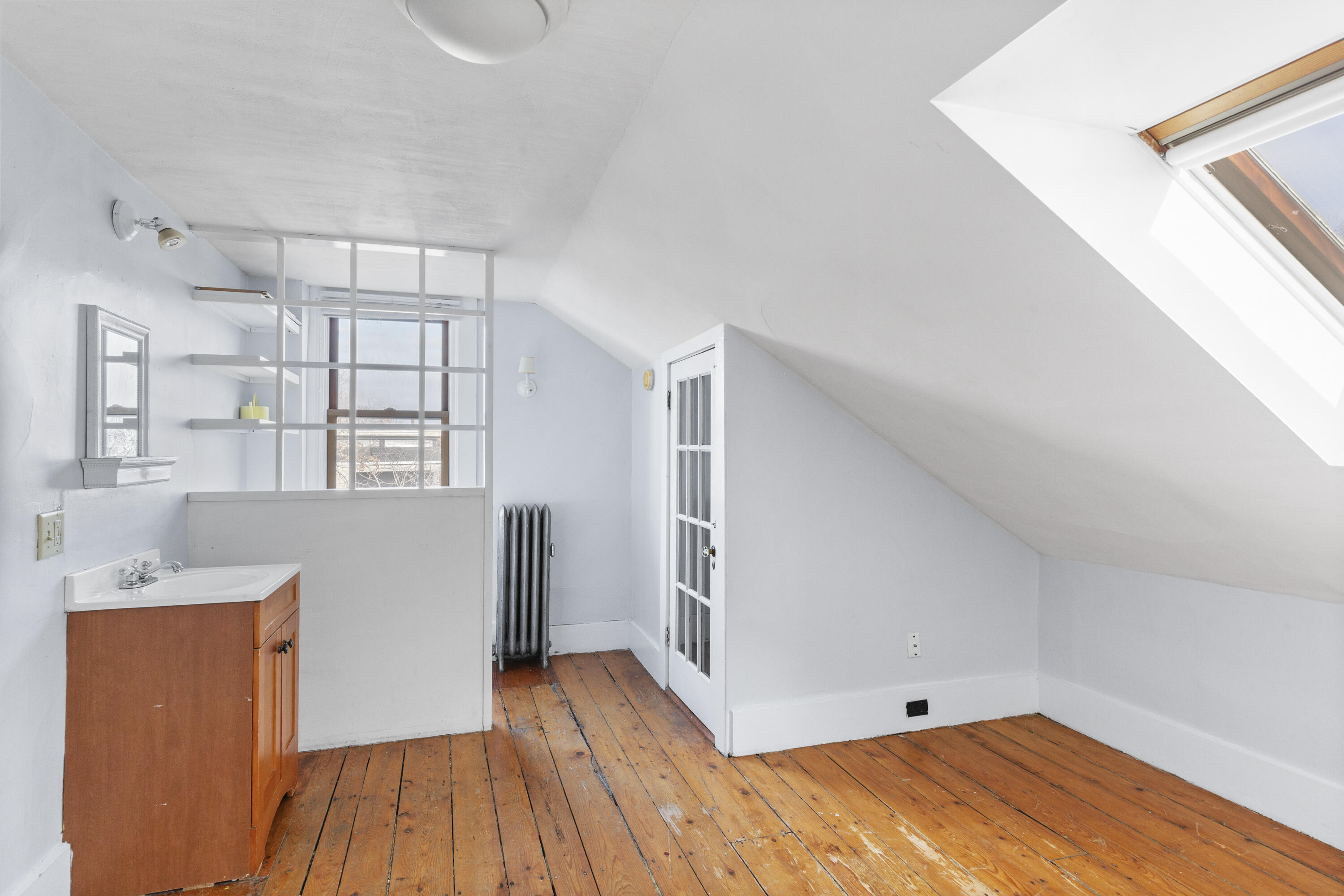 15 Lewis Street, 1