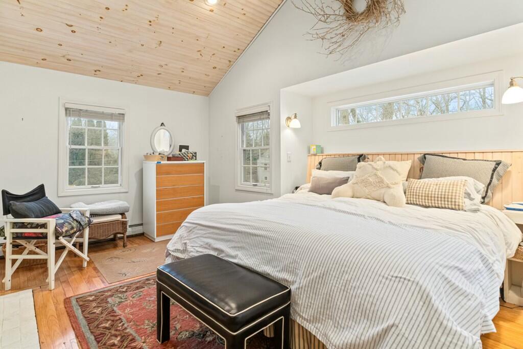 9 Hermit Thrush Road