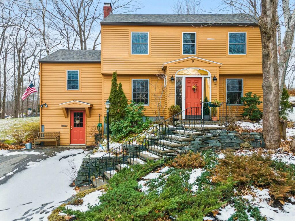 9 Hermit Thrush Road