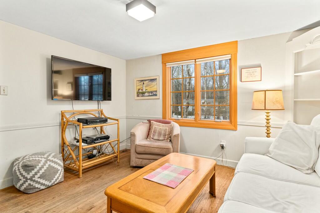 9 Hermit Thrush Road