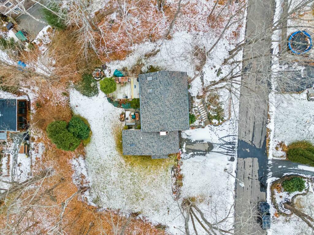 9 Hermit Thrush Road