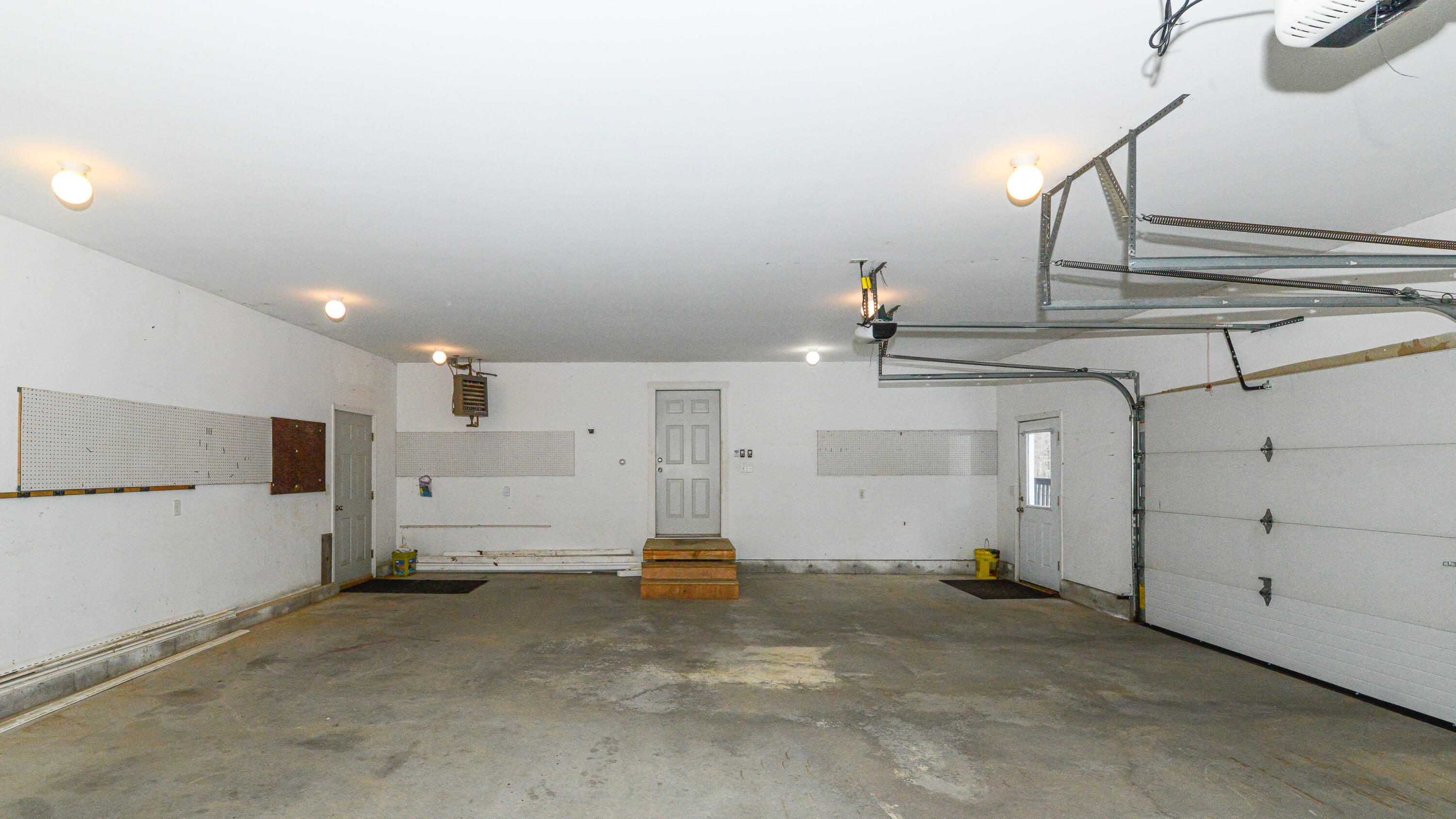 381 Quaker Ridge Road