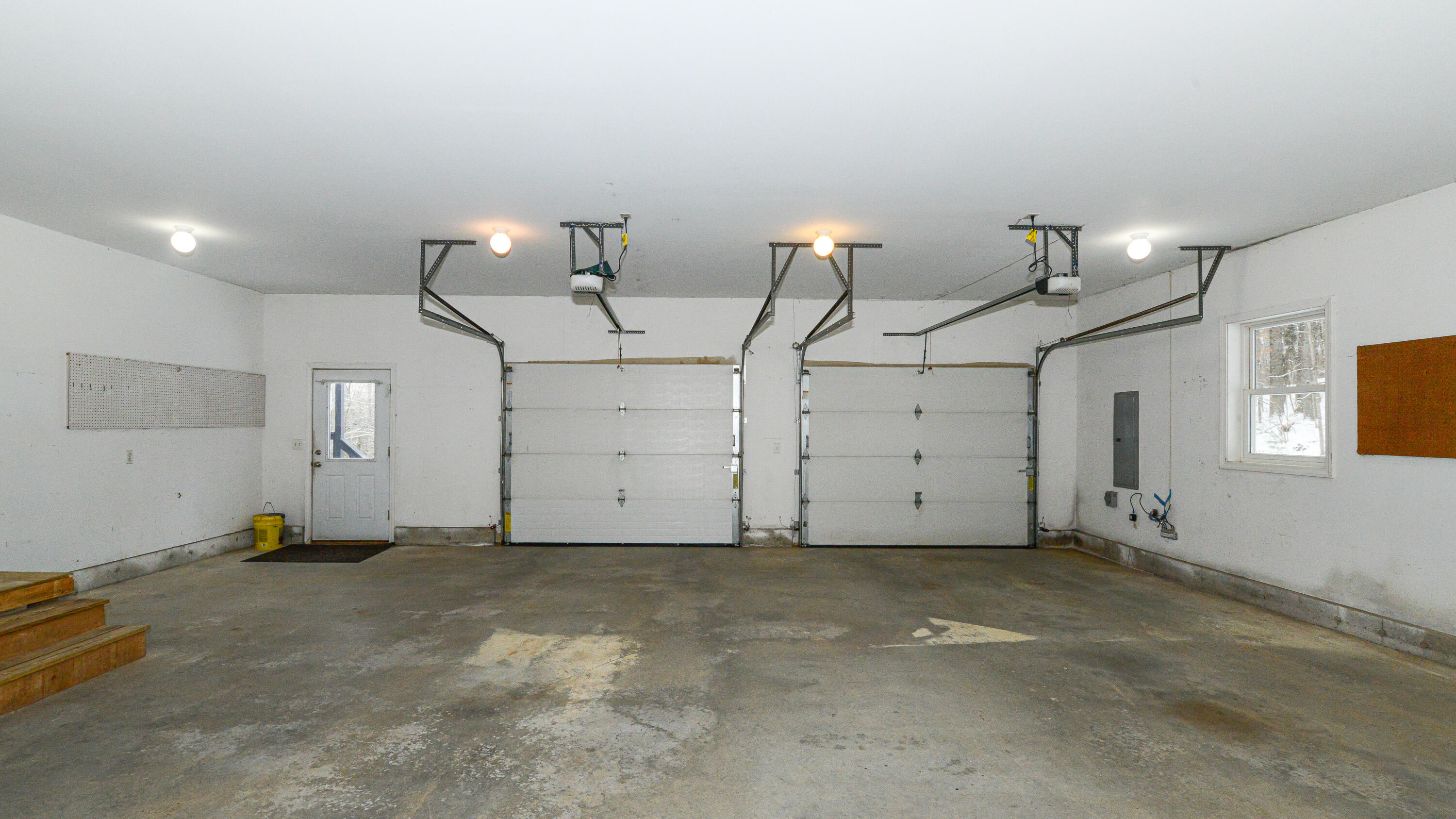 381 Quaker Ridge Road