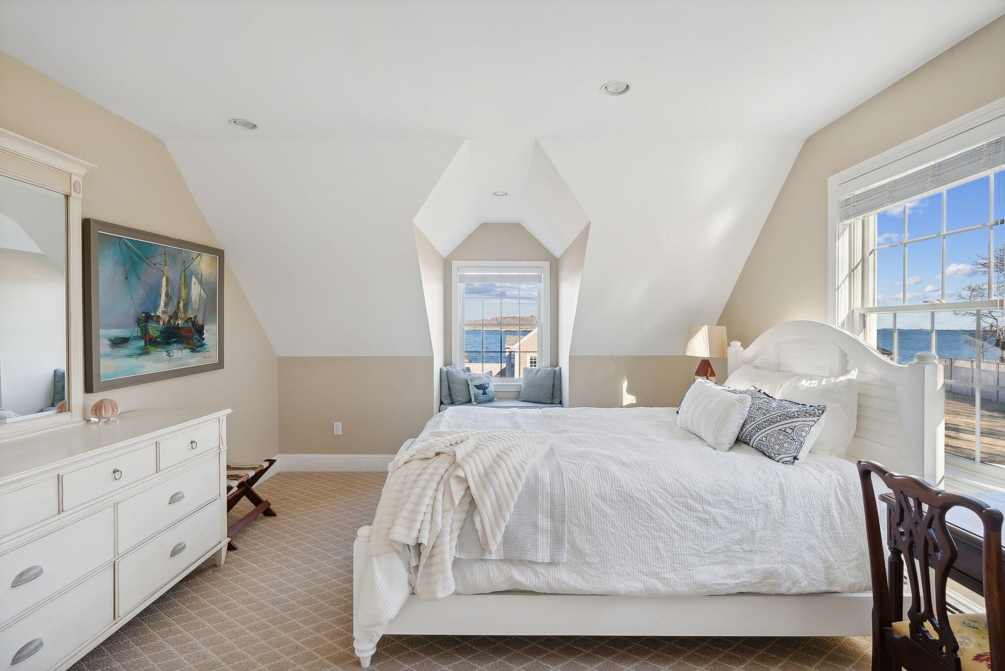 4 Garden Circle