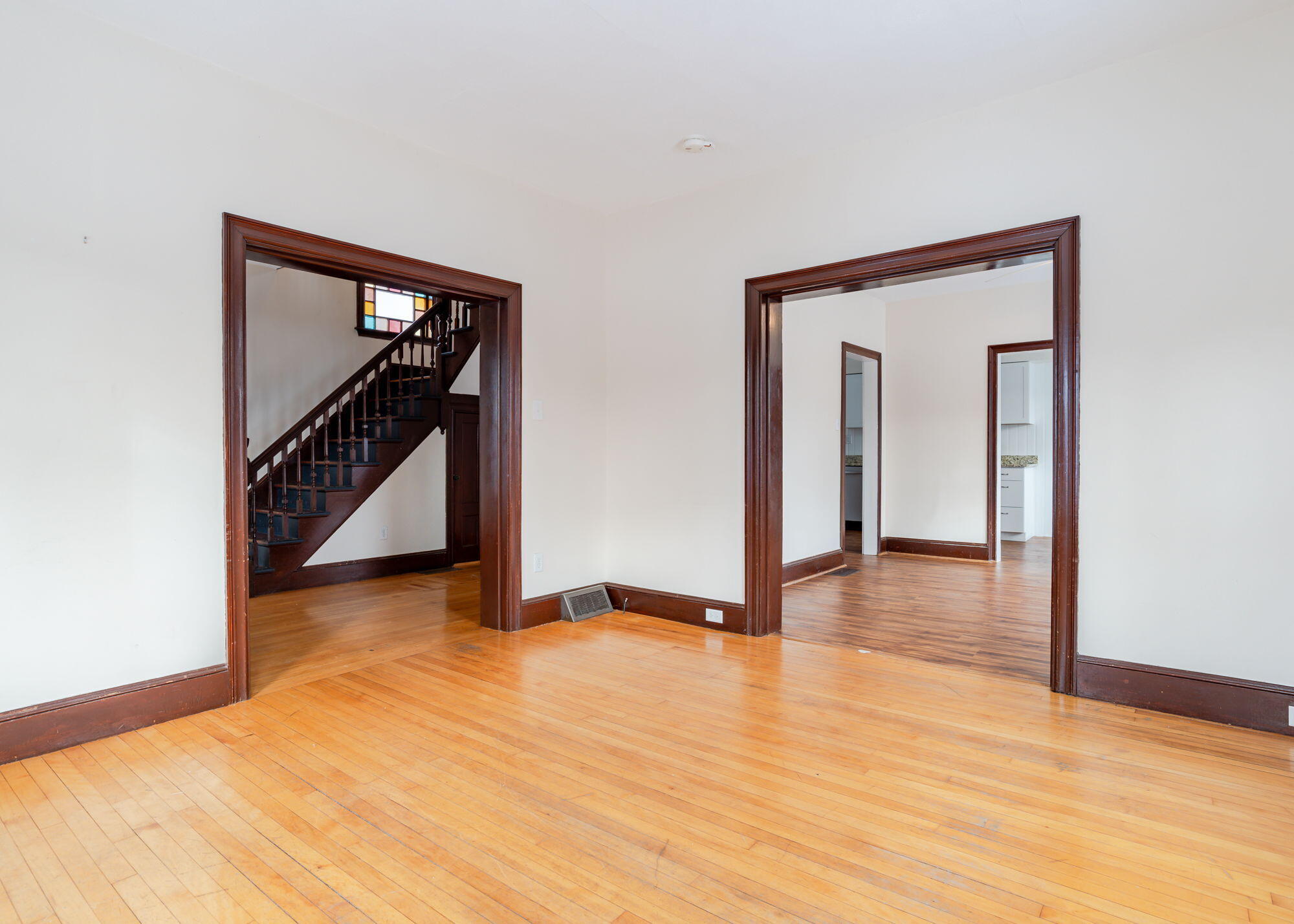 335 Woodford Street