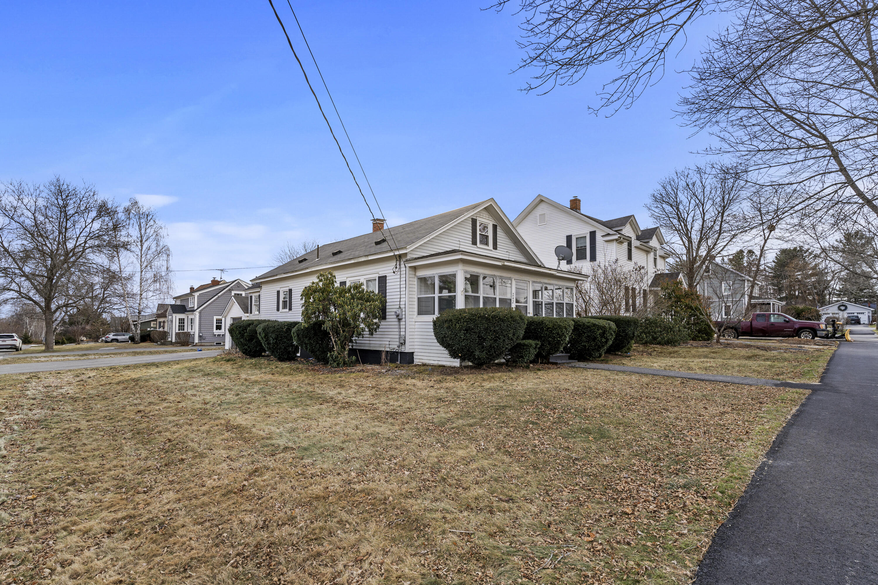 242 7th Street
