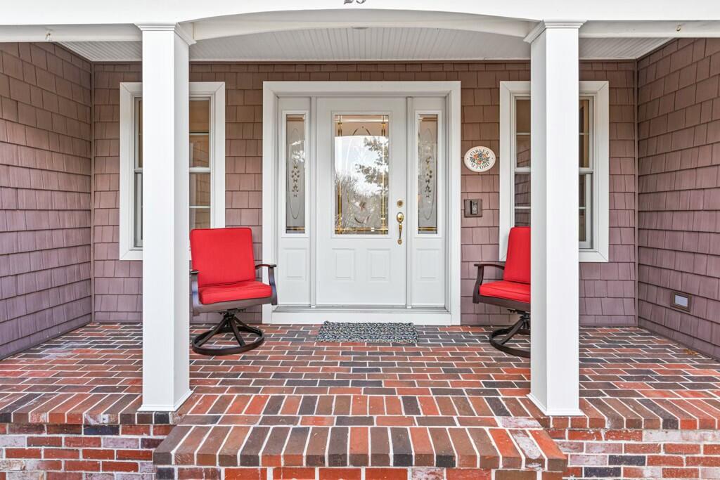 23 Abigail Way