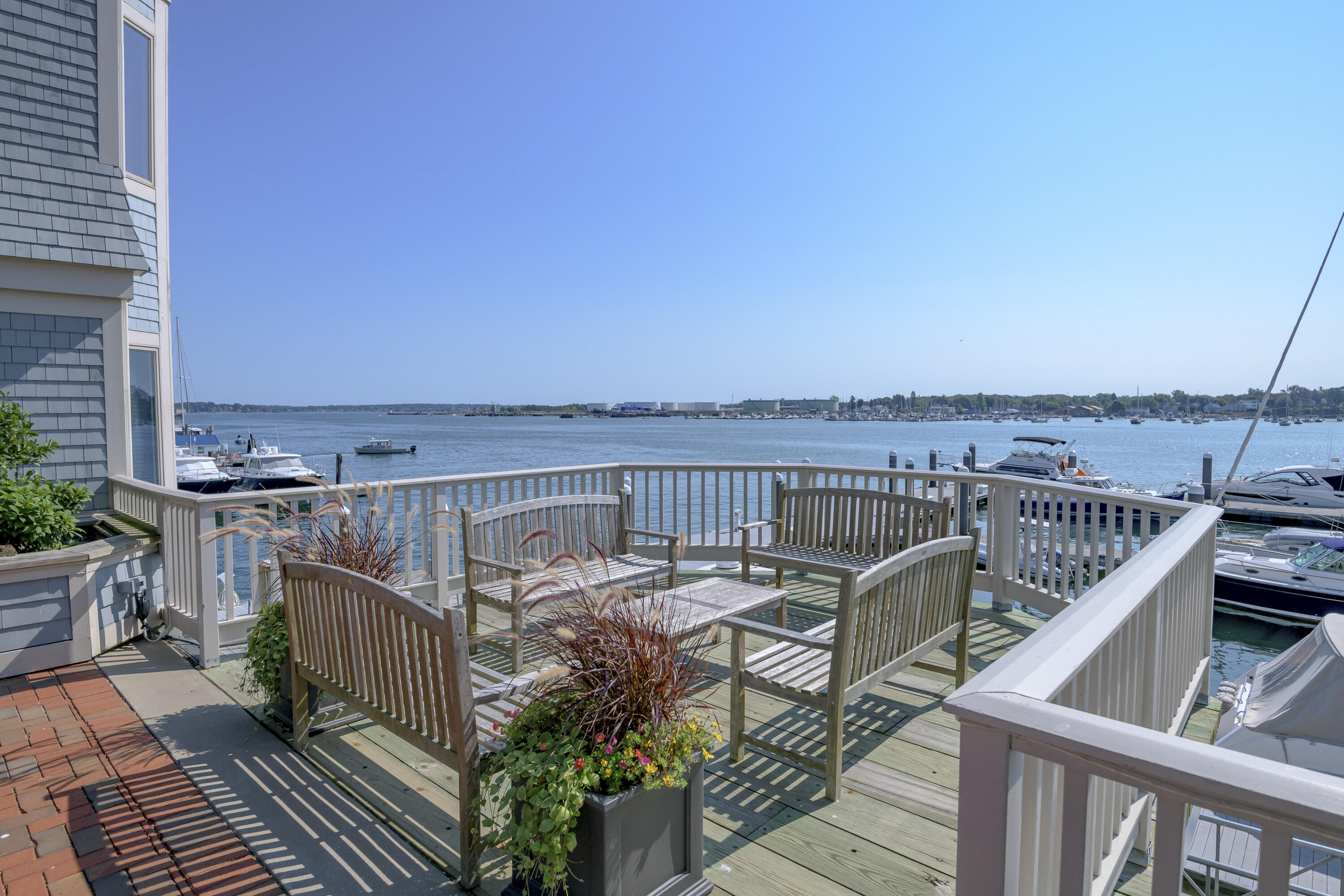 612 Chandlers Wharf 612