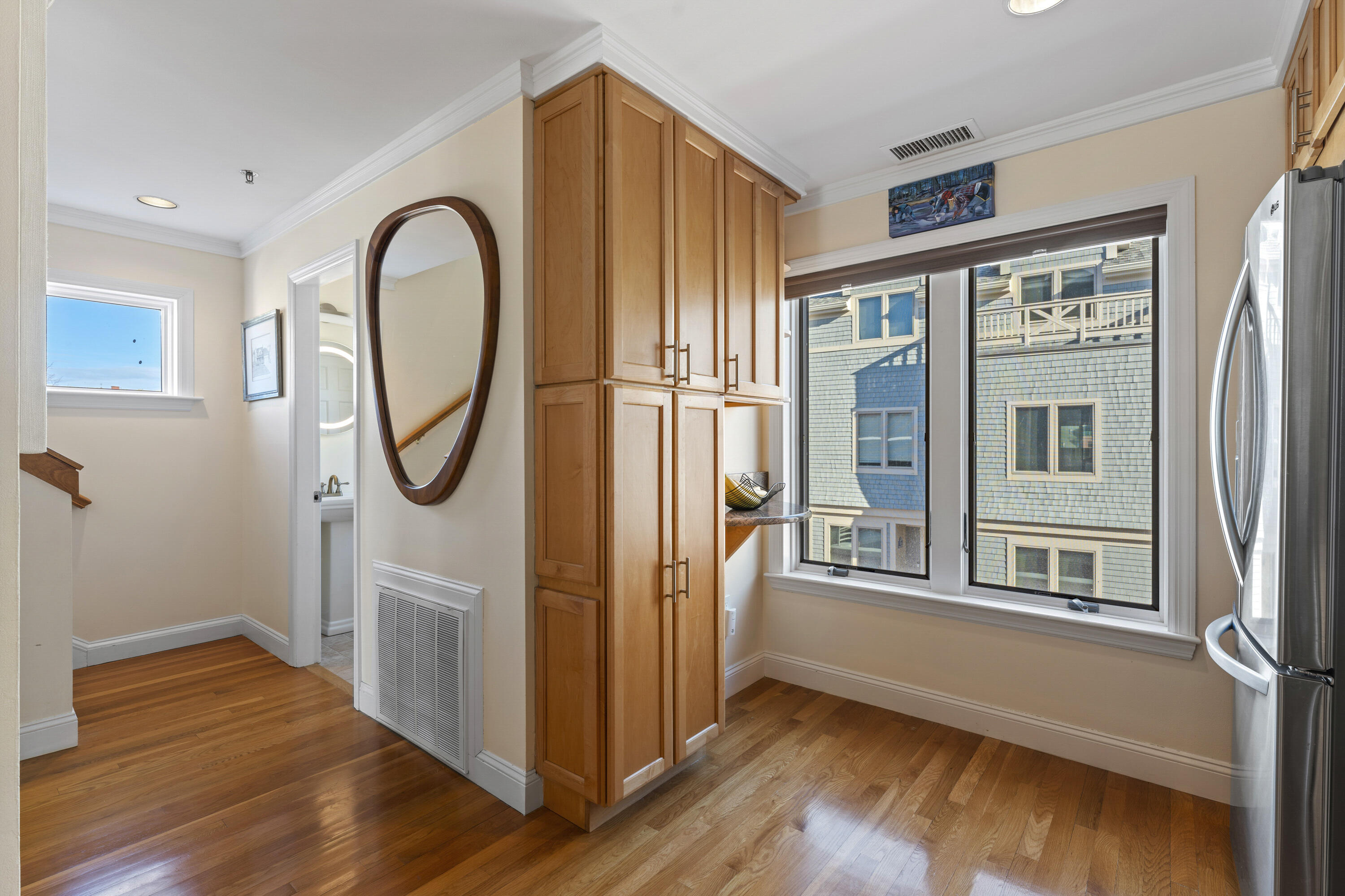 612 Chandlers Wharf 612