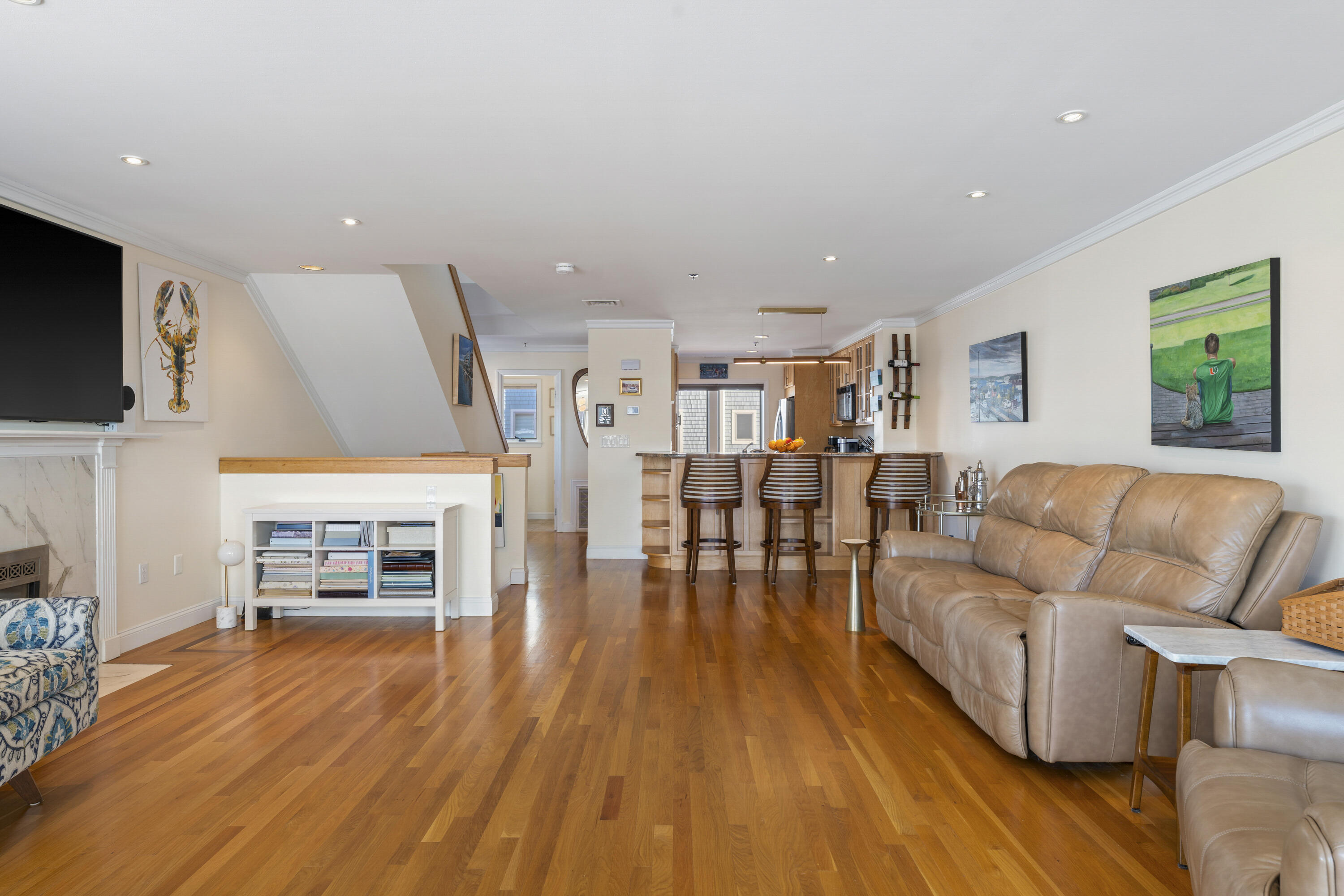 612 Chandlers Wharf 612