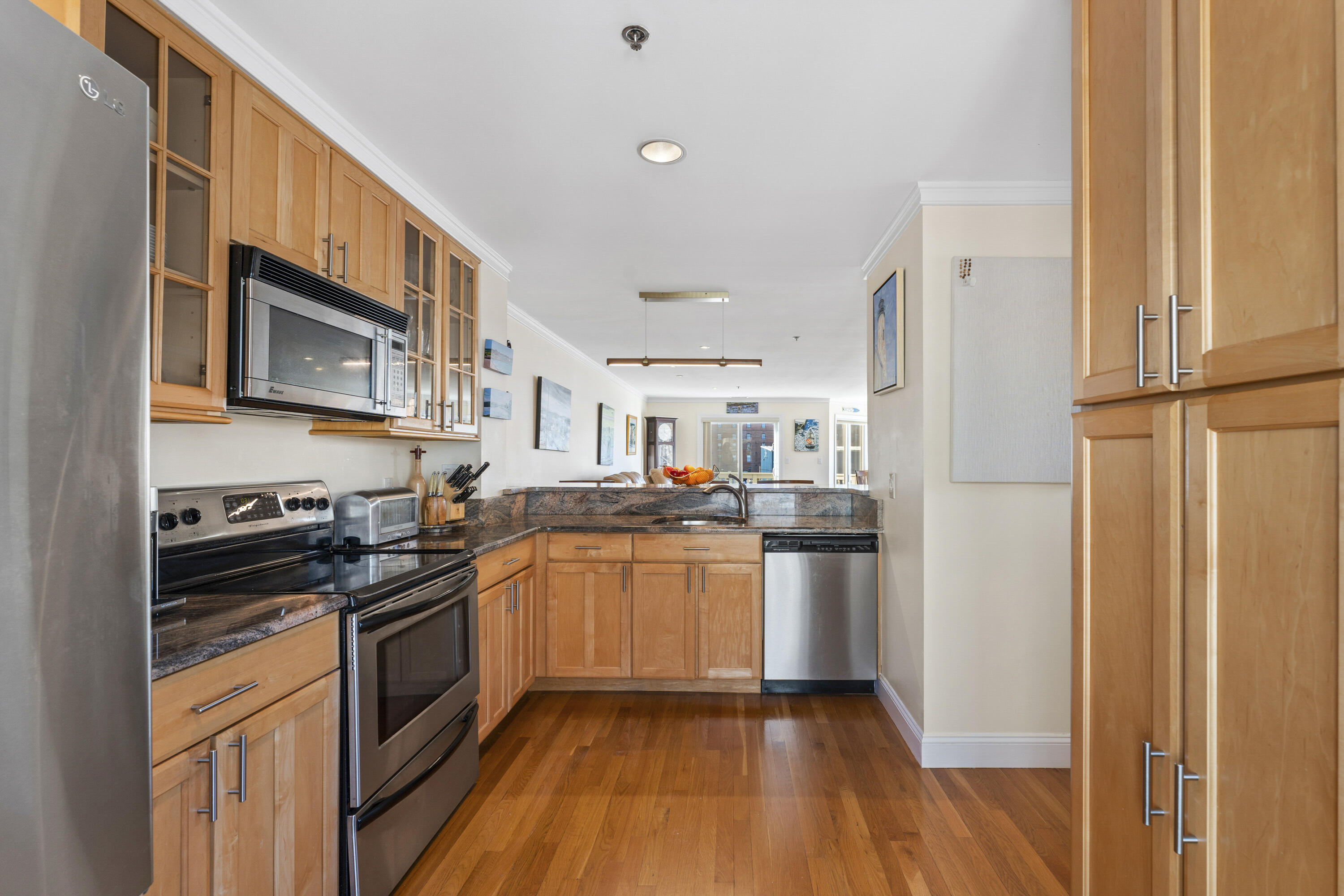 612 Chandlers Wharf 612