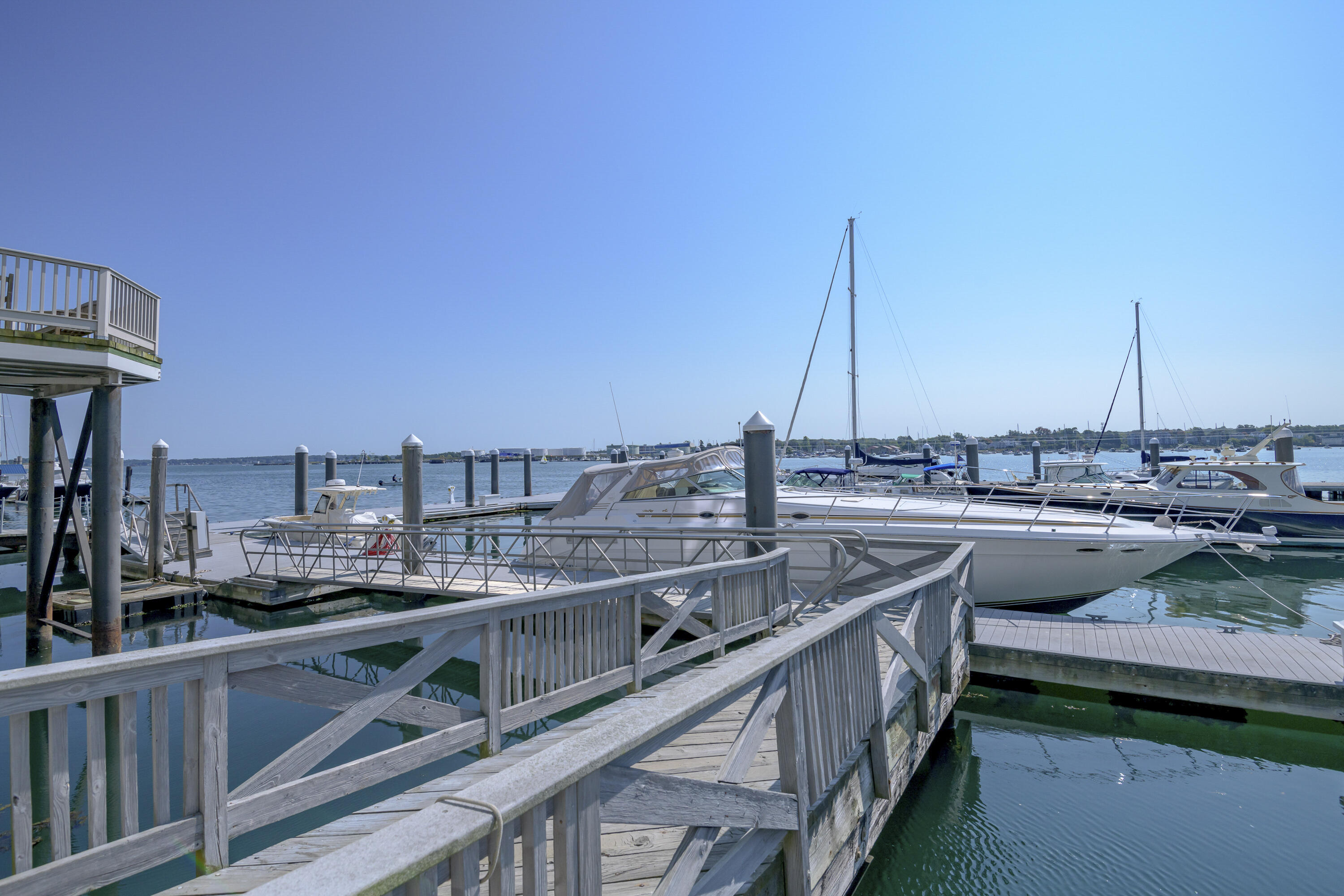 612 Chandlers Wharf 612