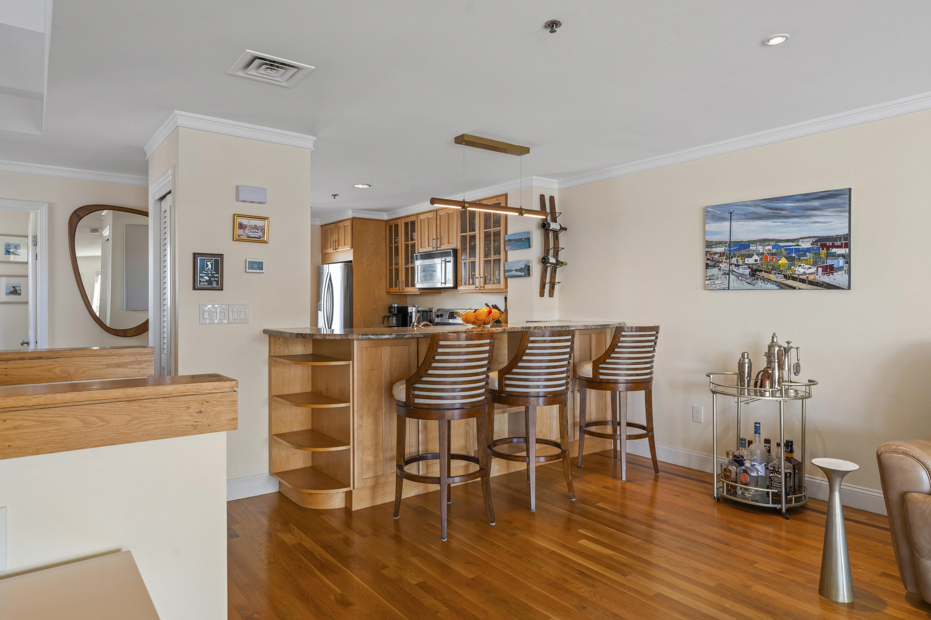 612 Chandlers Wharf 612