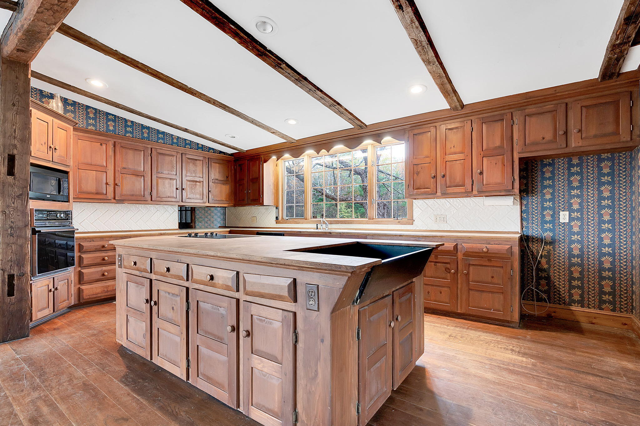 129 Perry Hill Road