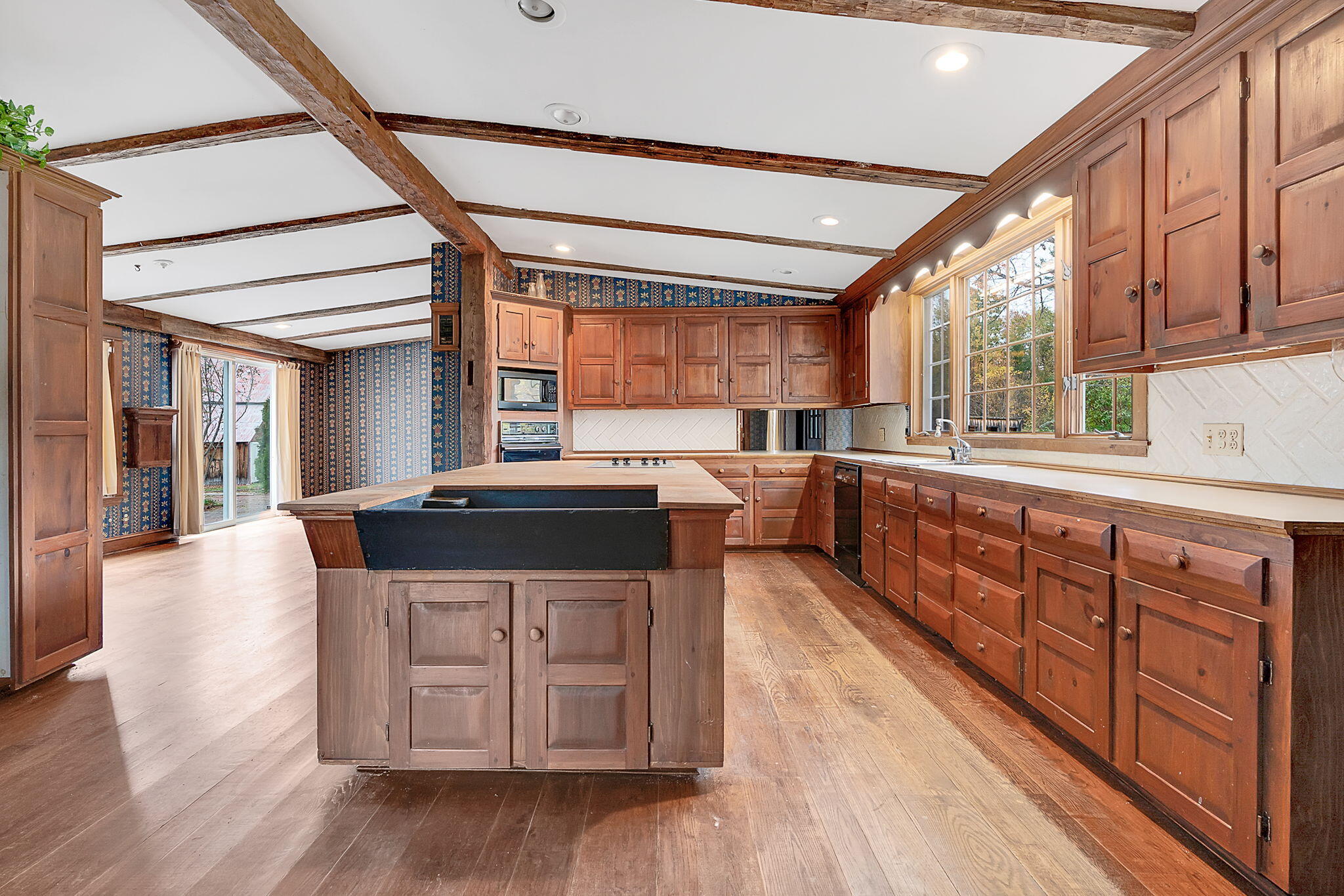 129 Perry Hill Road