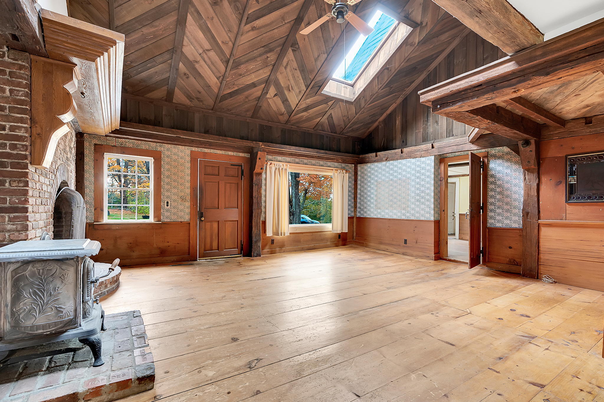 129 Perry Hill Road
