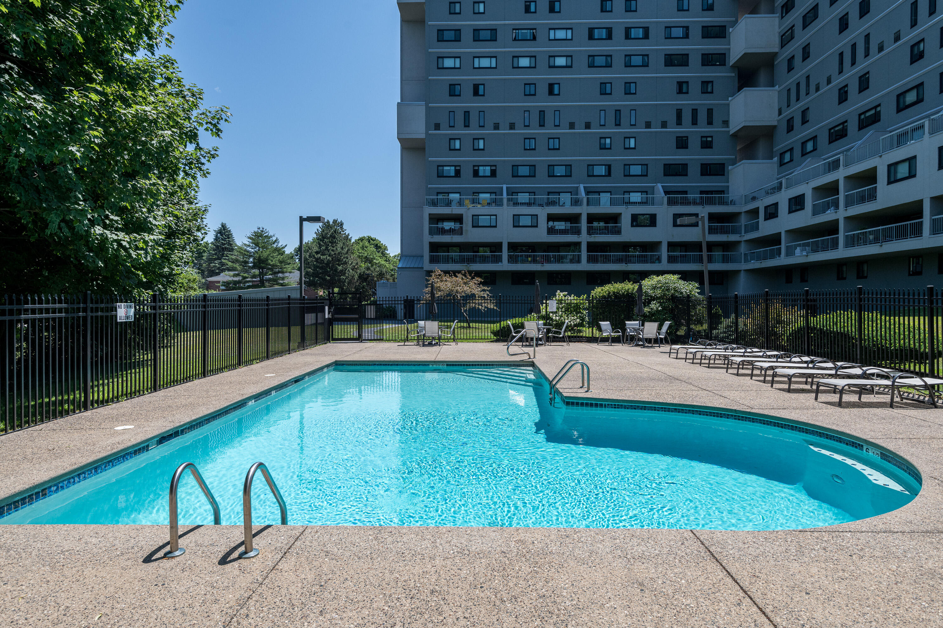 340 Eastern Promenade 253