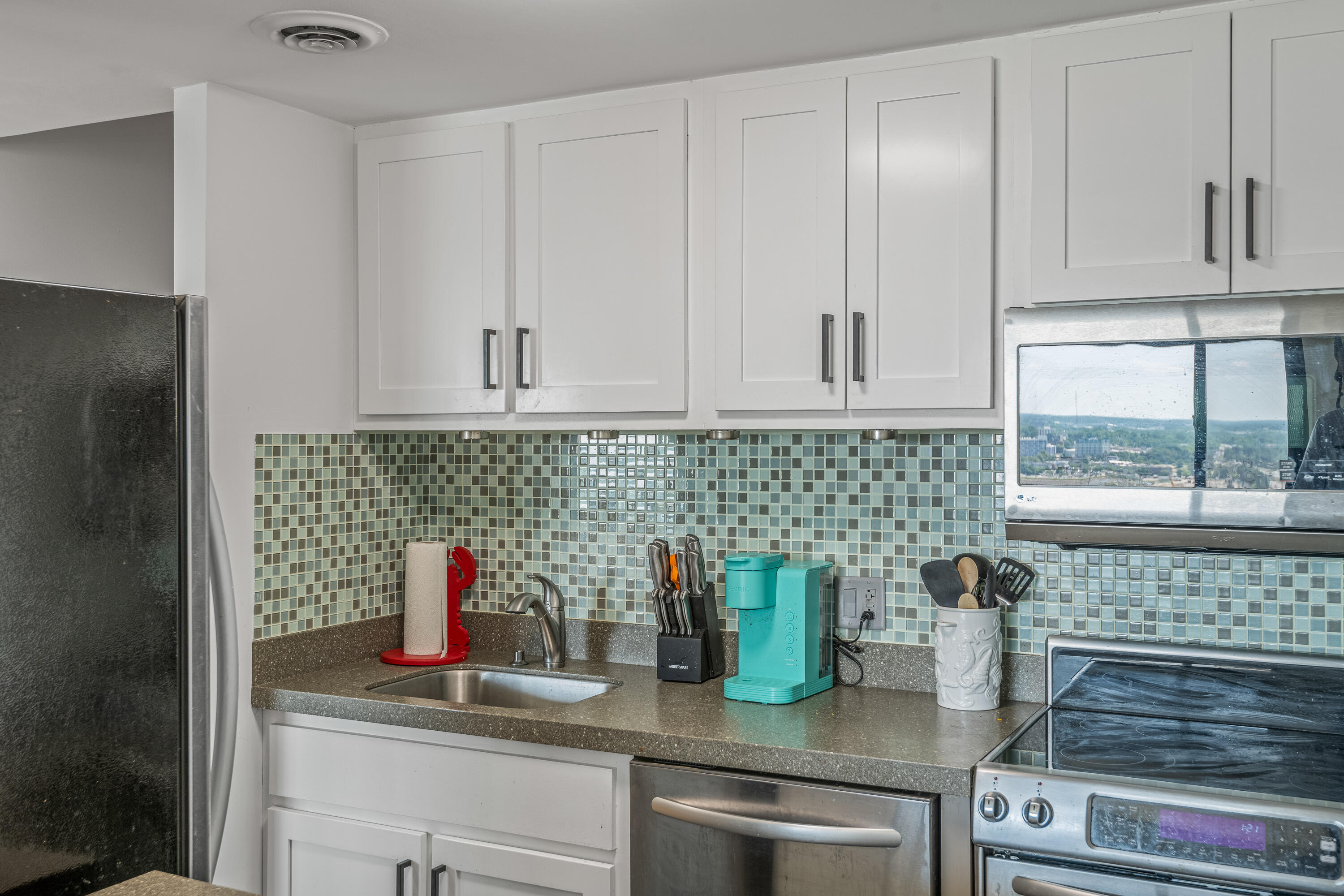 340 Eastern Promenade 253