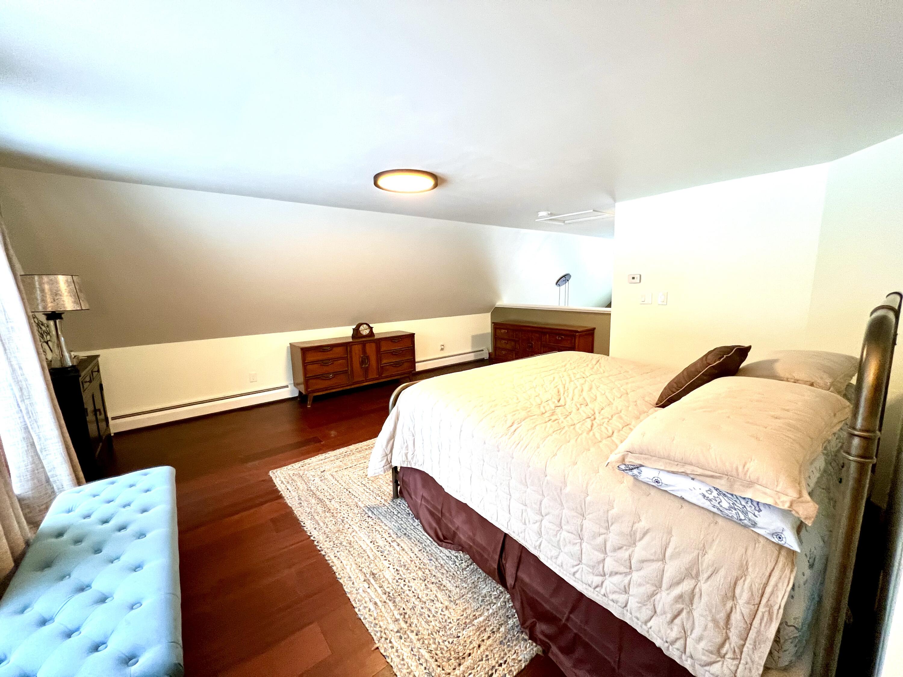 6 Hilltop Lane