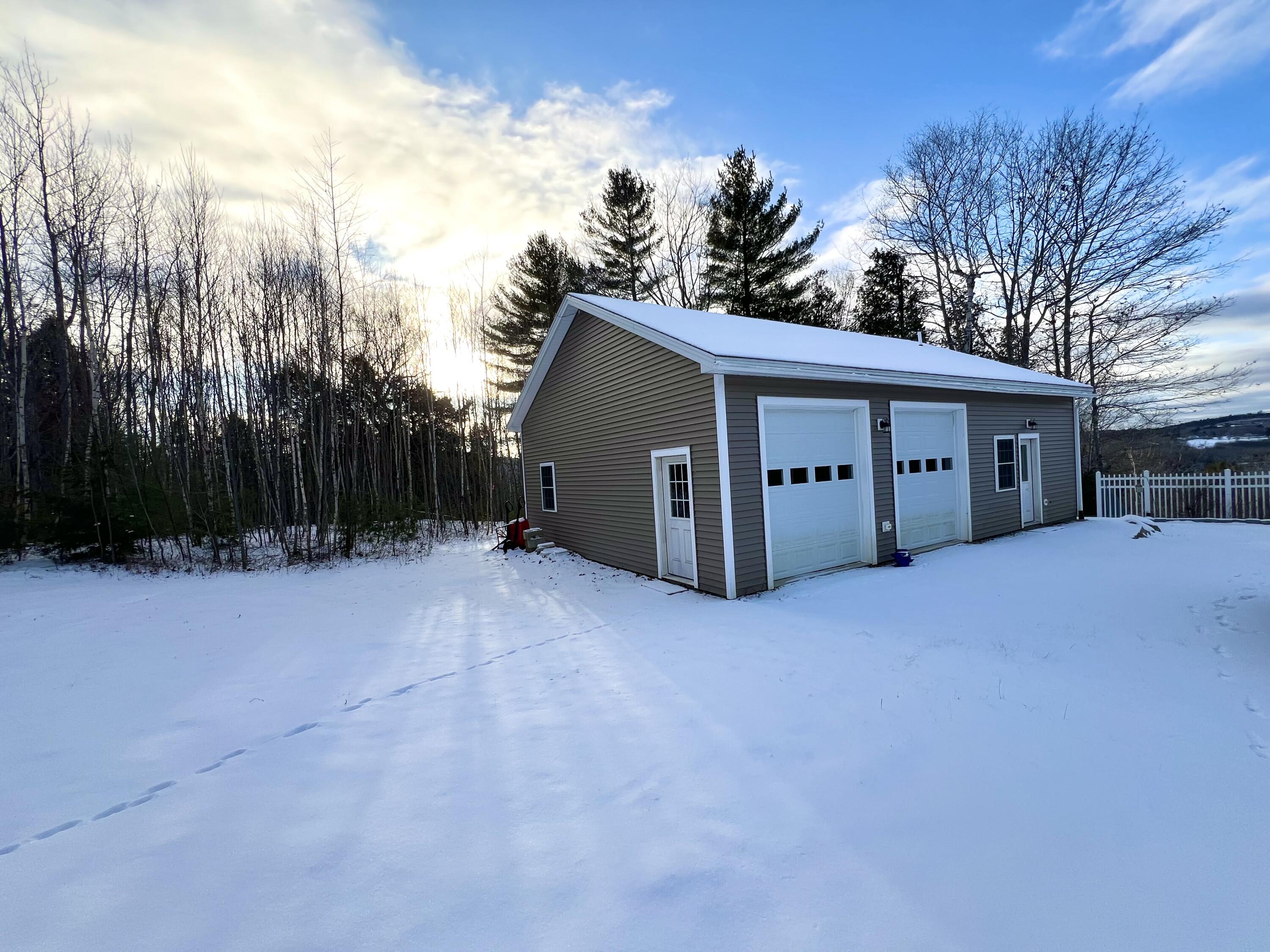 6 Hilltop Lane