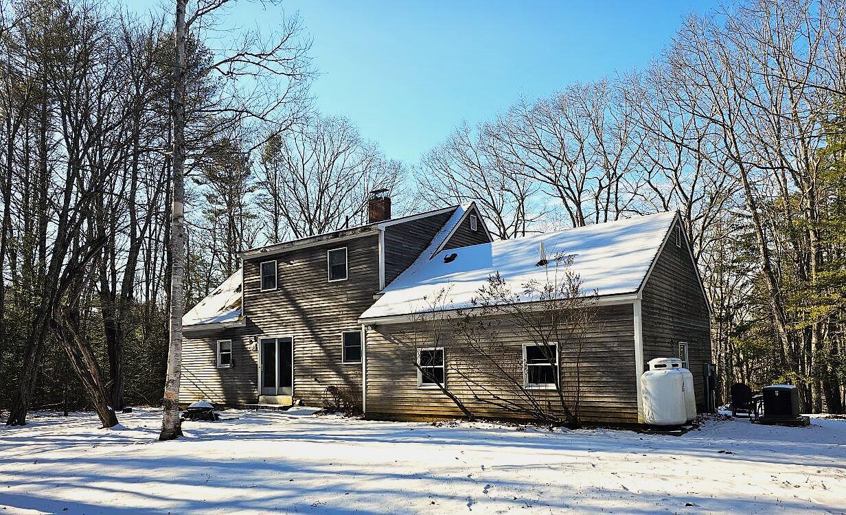 16 Oliver Woods Road